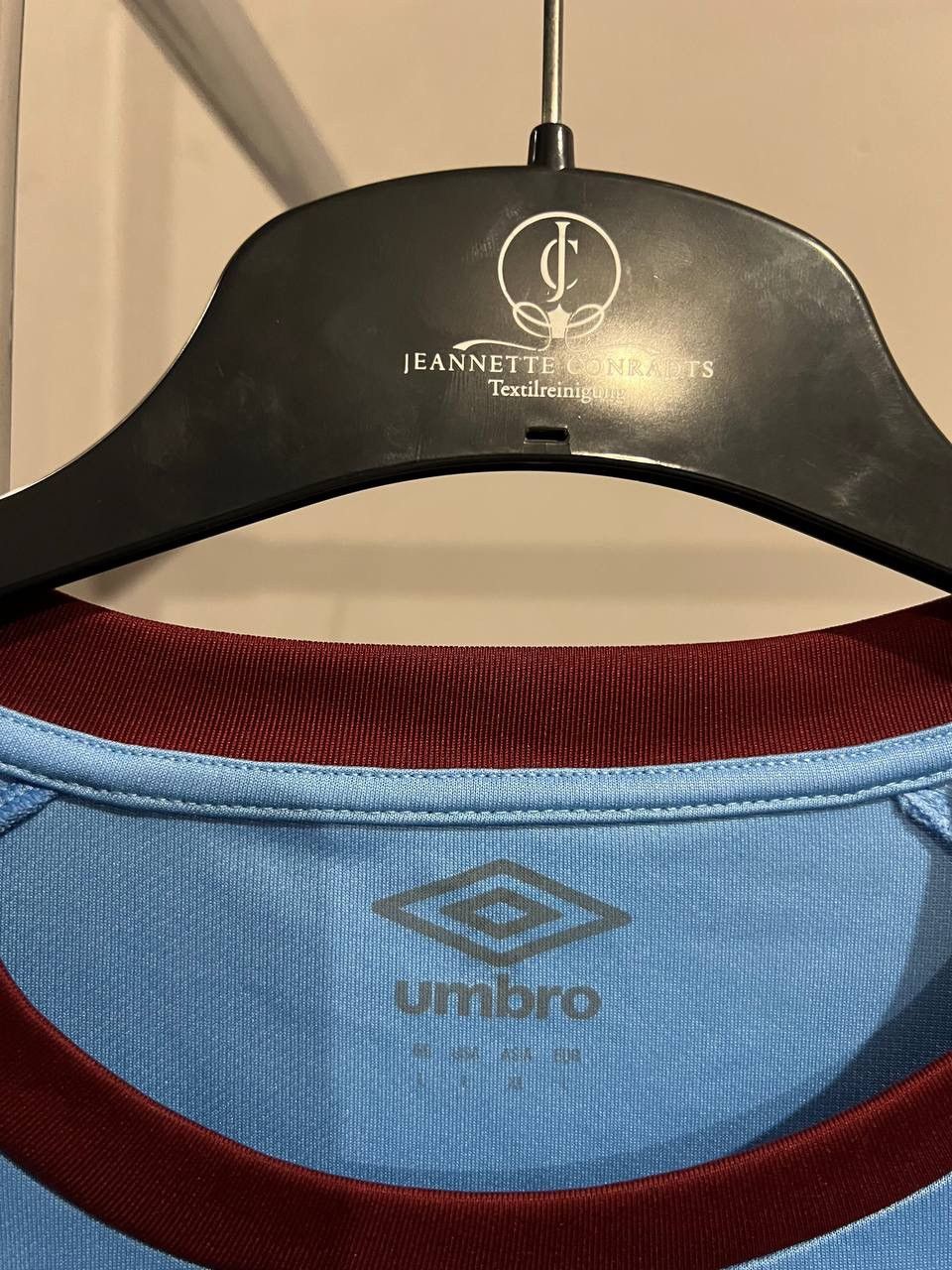 Umbro 2020/21 WEST HAM UNITED AWAY SOCCER JERSEY FOOTBALL SHIRT L Size US L / EU 52-54 / 3 - 8 Thumbnail