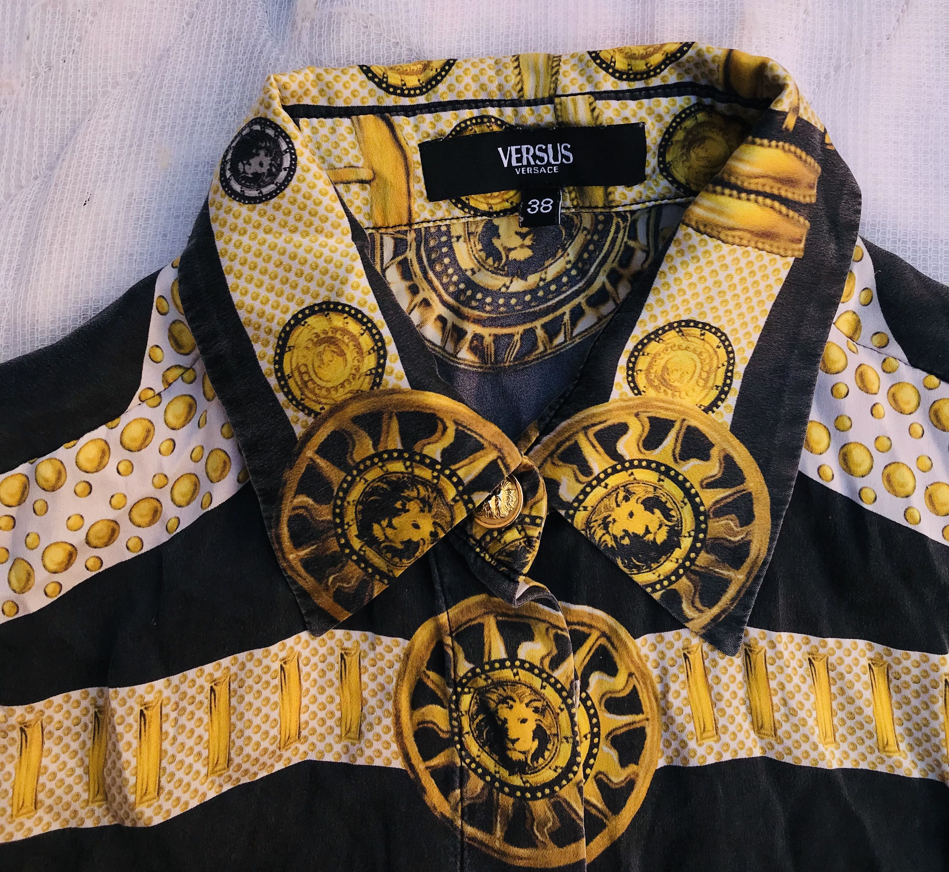 Versace Versus Versace Print Barocco Lion Silk Long Sleeve Button-Up Size S / US 4 / IT 40 - 5 Thumbnail