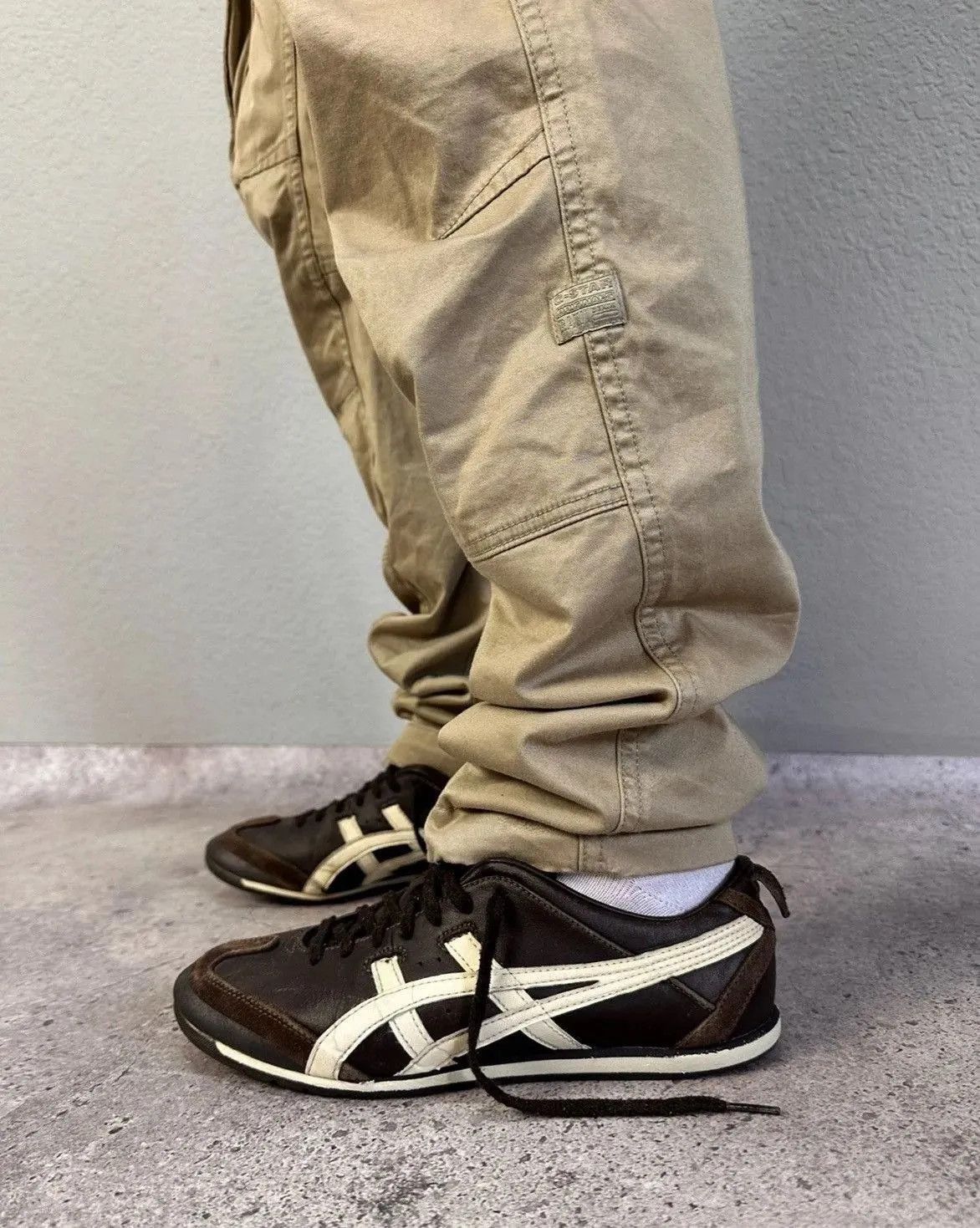G-Star Archival Avant-Garde Brown Casual Pants Size US 31 - 7 Thumbnail