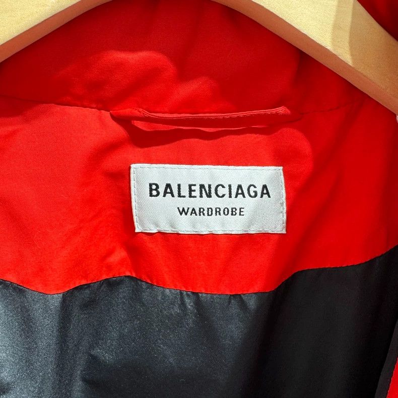 Balenciaga Balenciaga size 38 Red Double Hook Embroidered Oversized S Size S / US 4 / IT 40 - 3 Thumbnail