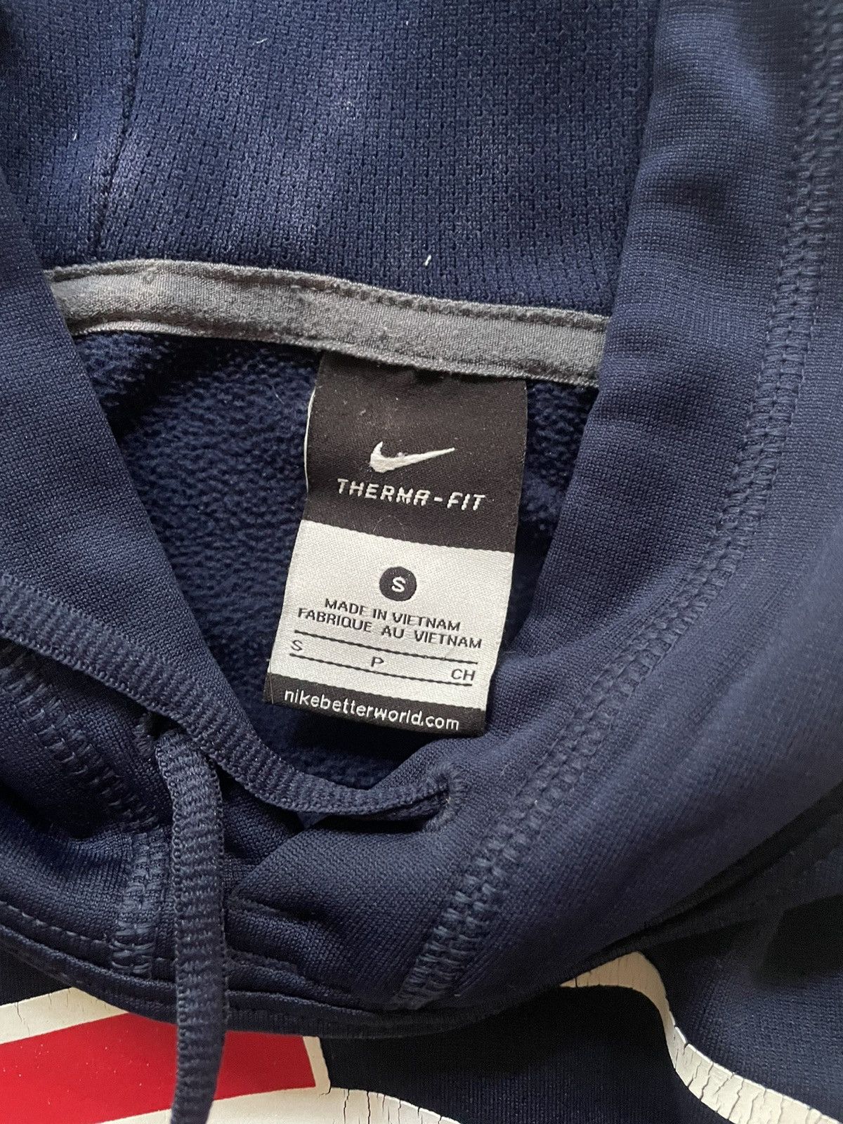 Nike 💥💥 New England Patriots Vintage Nike Dri-Fit Hoodie Size US M / EU 48-50 / 2 - 3 Thumbnail