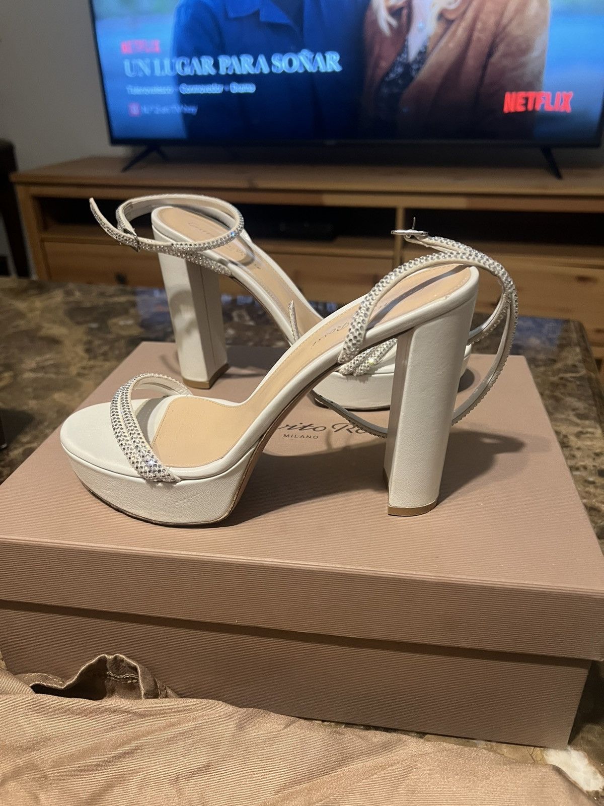 Gianvito Rossi Gianvito rossi bridal heels Size US 7.5 / IT 37.5 - 2 Thumbnail