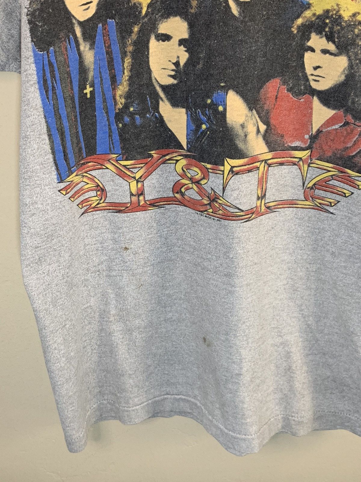 Band Tees × Vintage *RARE* Vintage 1983-‘84 Y&T New Years Eve Cow Palace T-Shirt Size US M / EU 48-50 / 2 - 7 Thumbnail