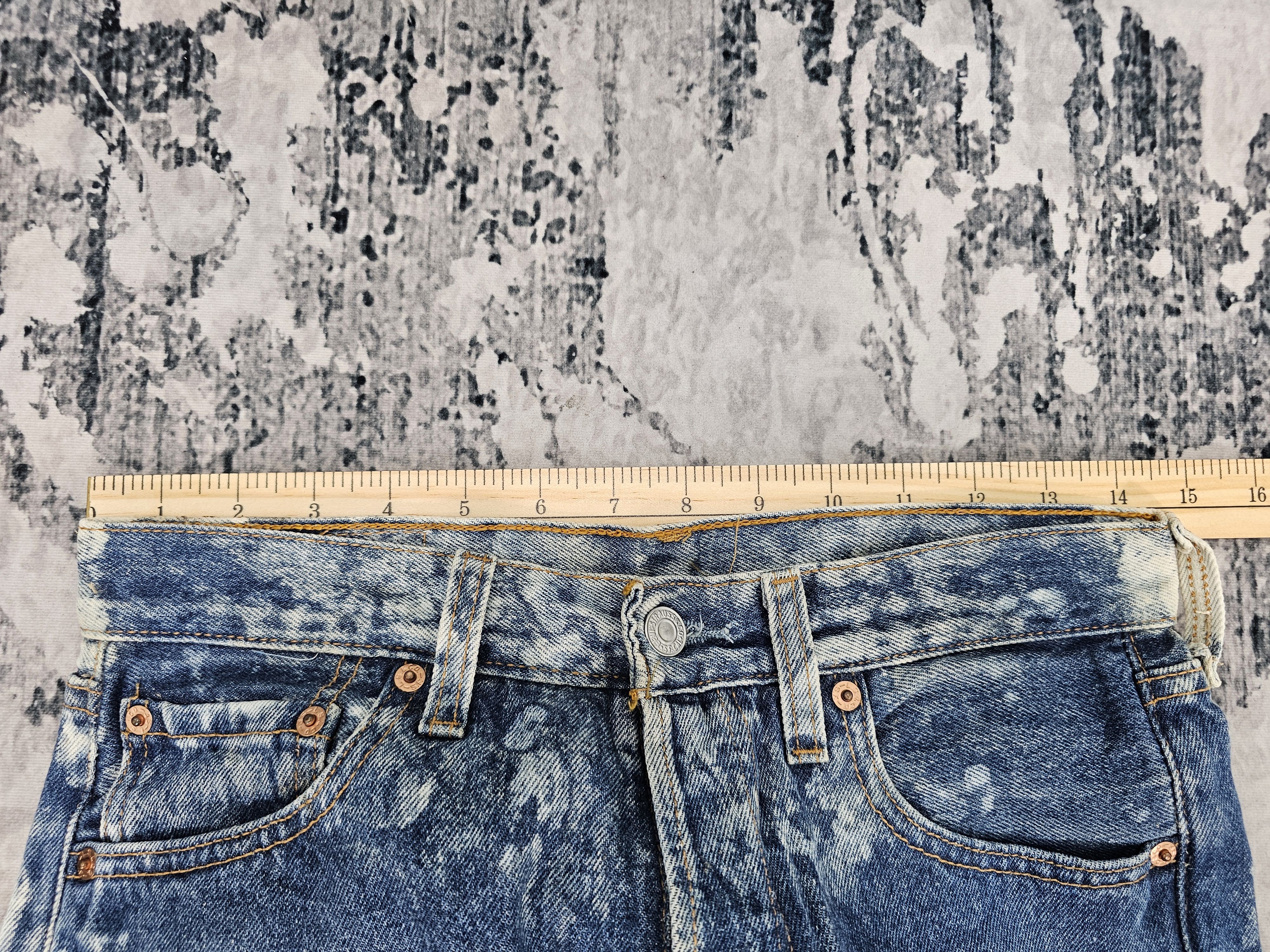 Levi's Vintage Clothing Vitg90's LEVIS 501 Bleached Effect Jeans Made In USA L0554 Size US 29 - 18 Thumbnail