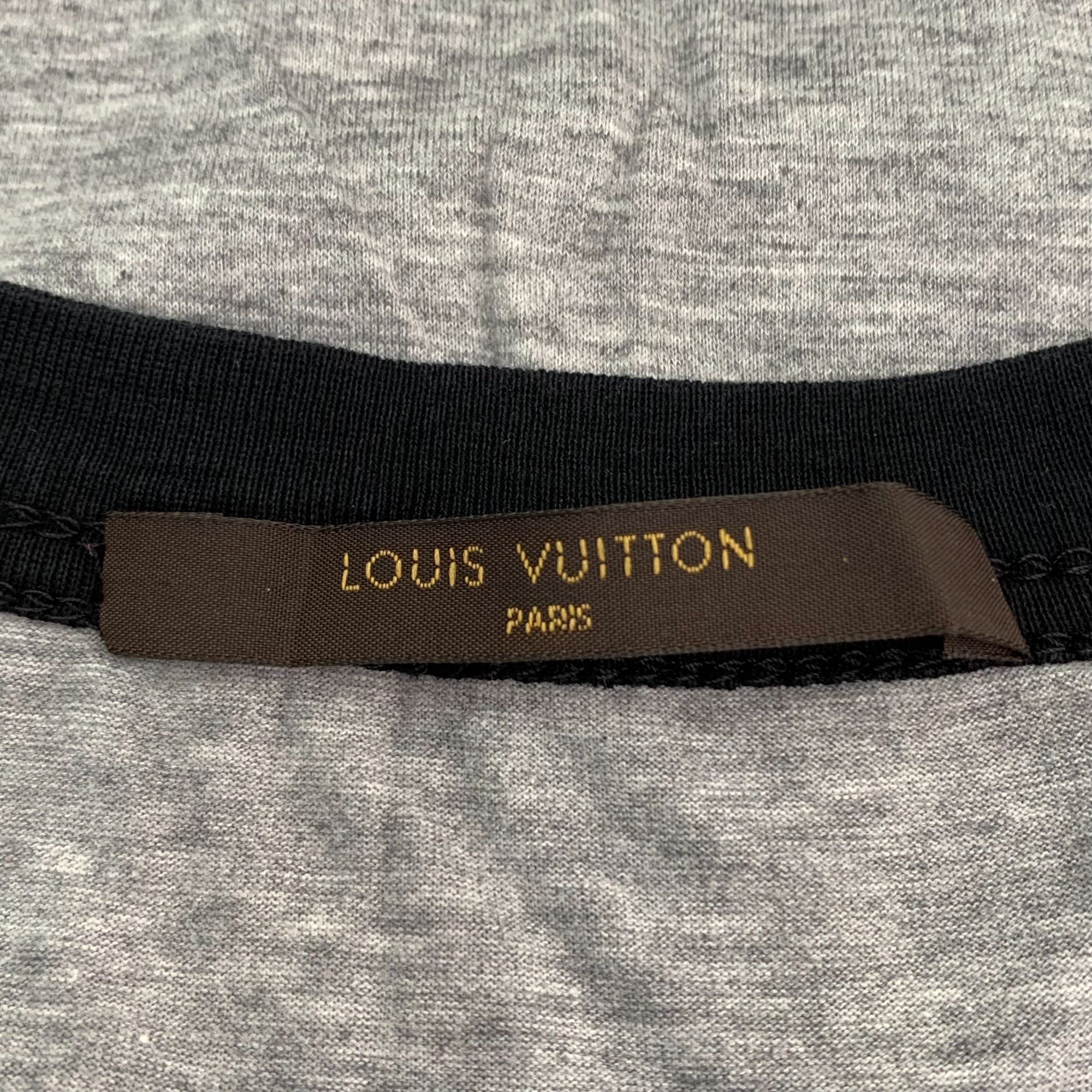 Louis Vuitton LOUIS VUITTON Grey & Navy LV Logo Cotton T-Shirt Size M Made Size US M / EU 48-50 / 2 - 2 Thumbnail