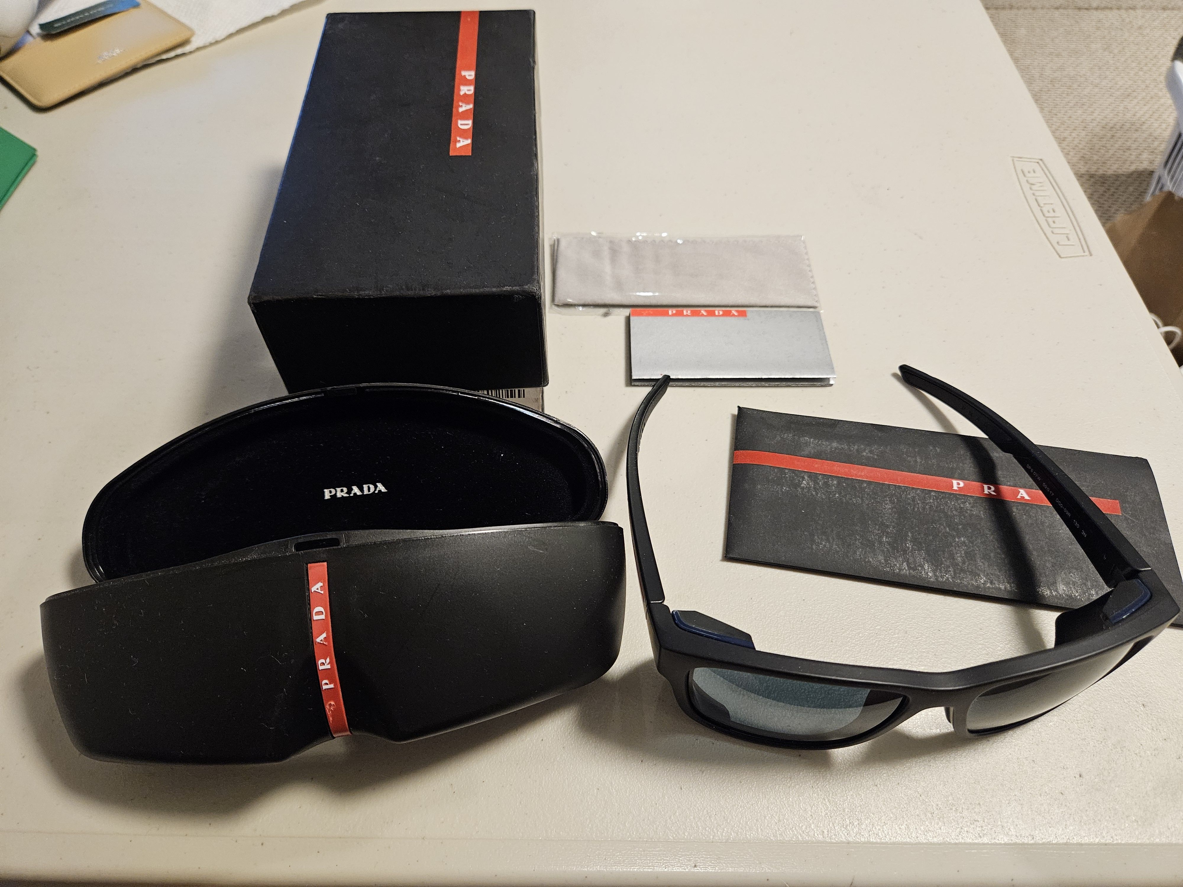 Prada (CLOSET CLEAN OUT) PRADA Black Square Sunglasses Size ONE SIZE - 2 Thumbnail