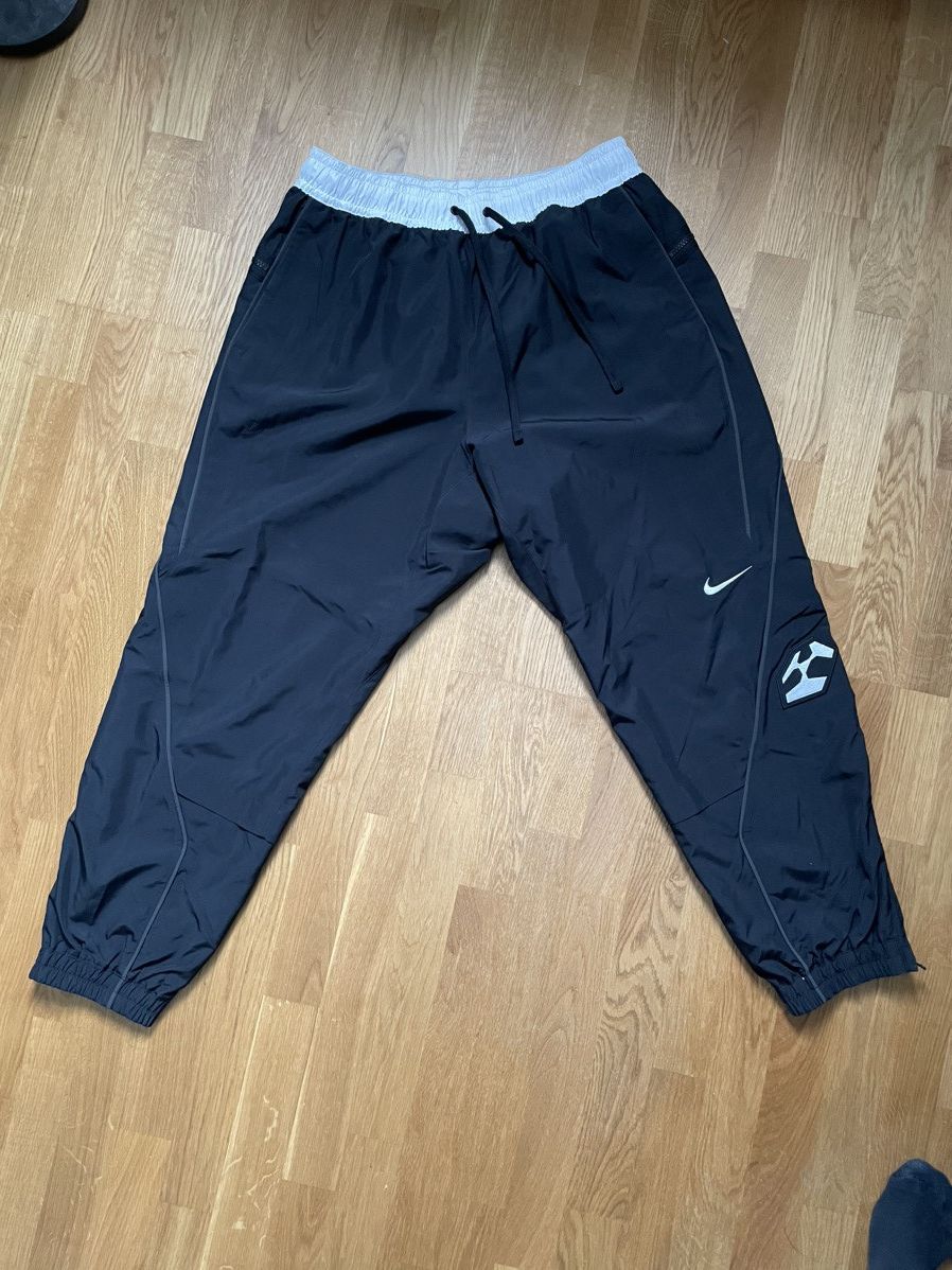 image of Nike X Acronym Ggg-P2-011 M in Black, Men's (Size 33)