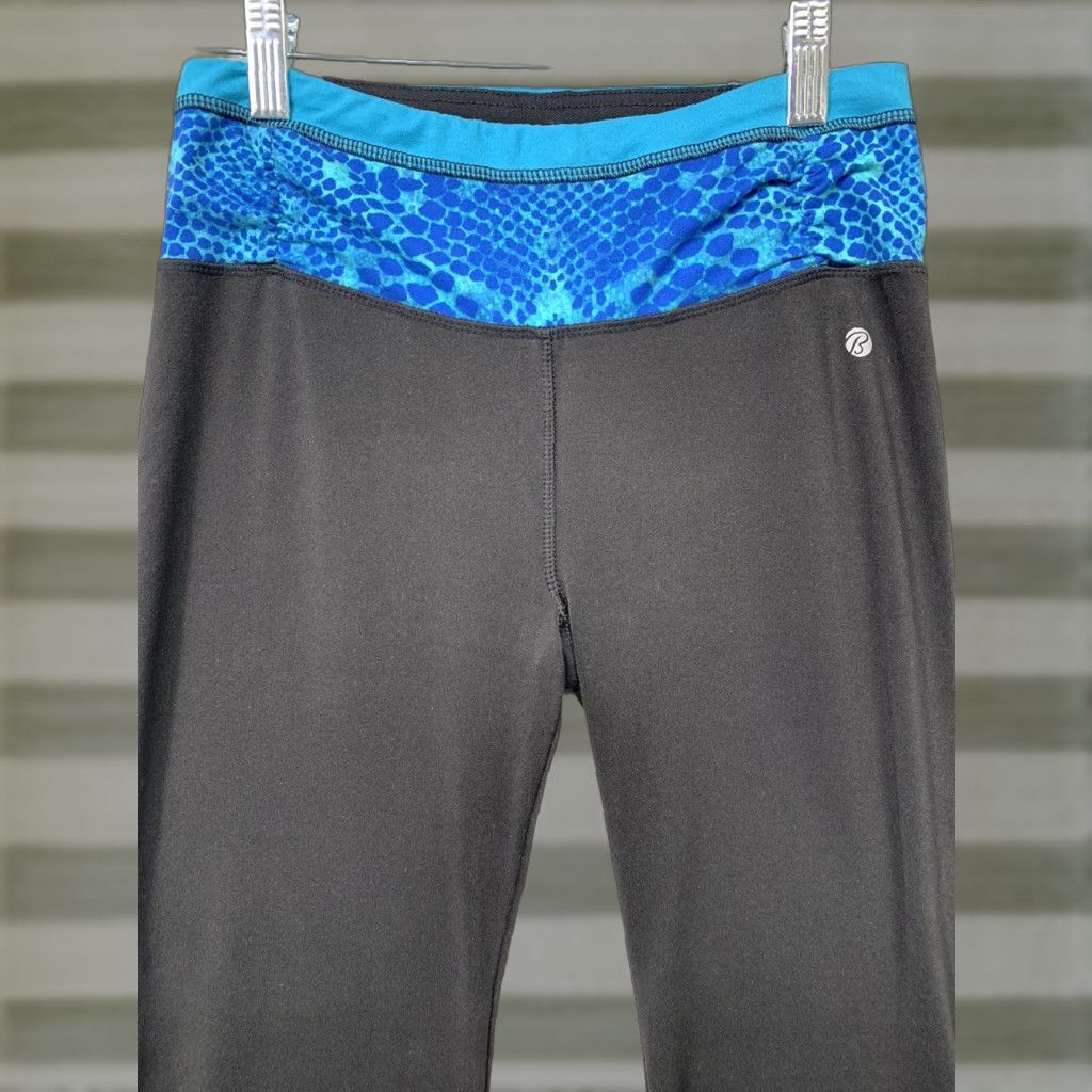 Bally Bally Athletic Pants Women’s Small Capri Yoga Black Blue 90% Polyester 10% Spandex Solid Pull On Capris Size Small Womens Size 28" / US 6 / IT 42 - 1 Thumbnail