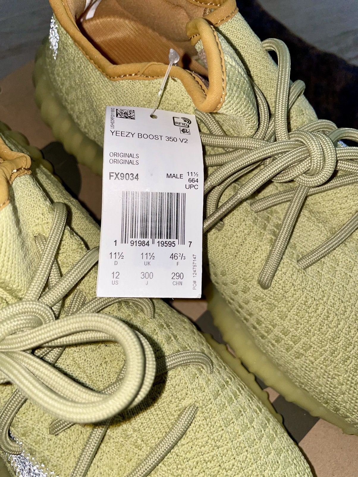 Yeezy Adidas Yeezy Boost 350 V2 Marsh Size 12 New! Size US 12 / EU 45 - 11 Thumbnail