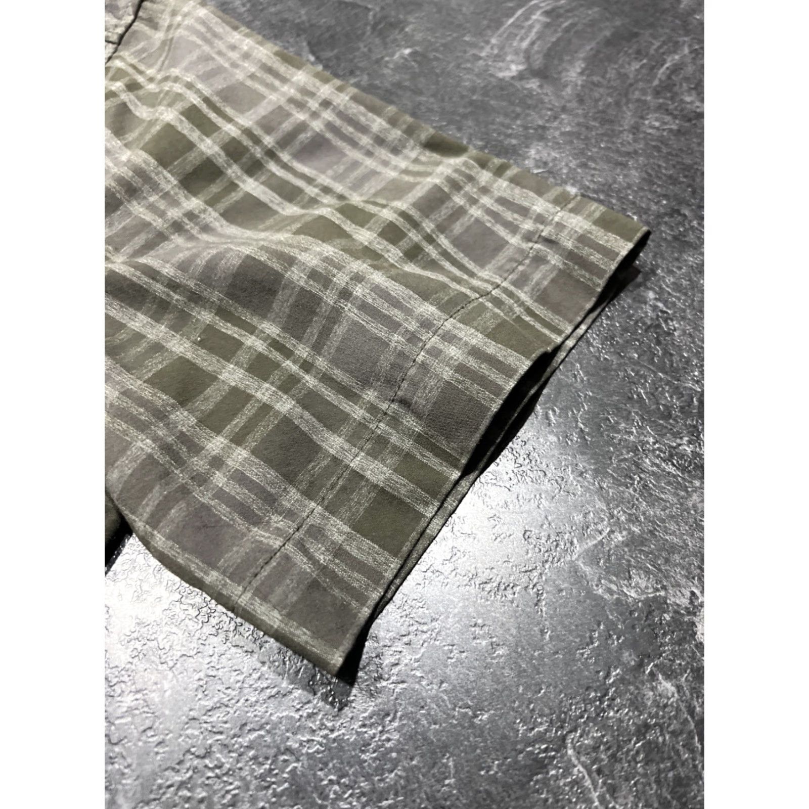 Jack Wolfskin Jack Wolfskin Shirt Button-Up Short Sleeve Men L Green Cotton UV Shield Casual Travel Workwear Pockets Classic Outdoor 40/42 Regular Size US L / EU 52-54 / 3 - 2 Thumbnail