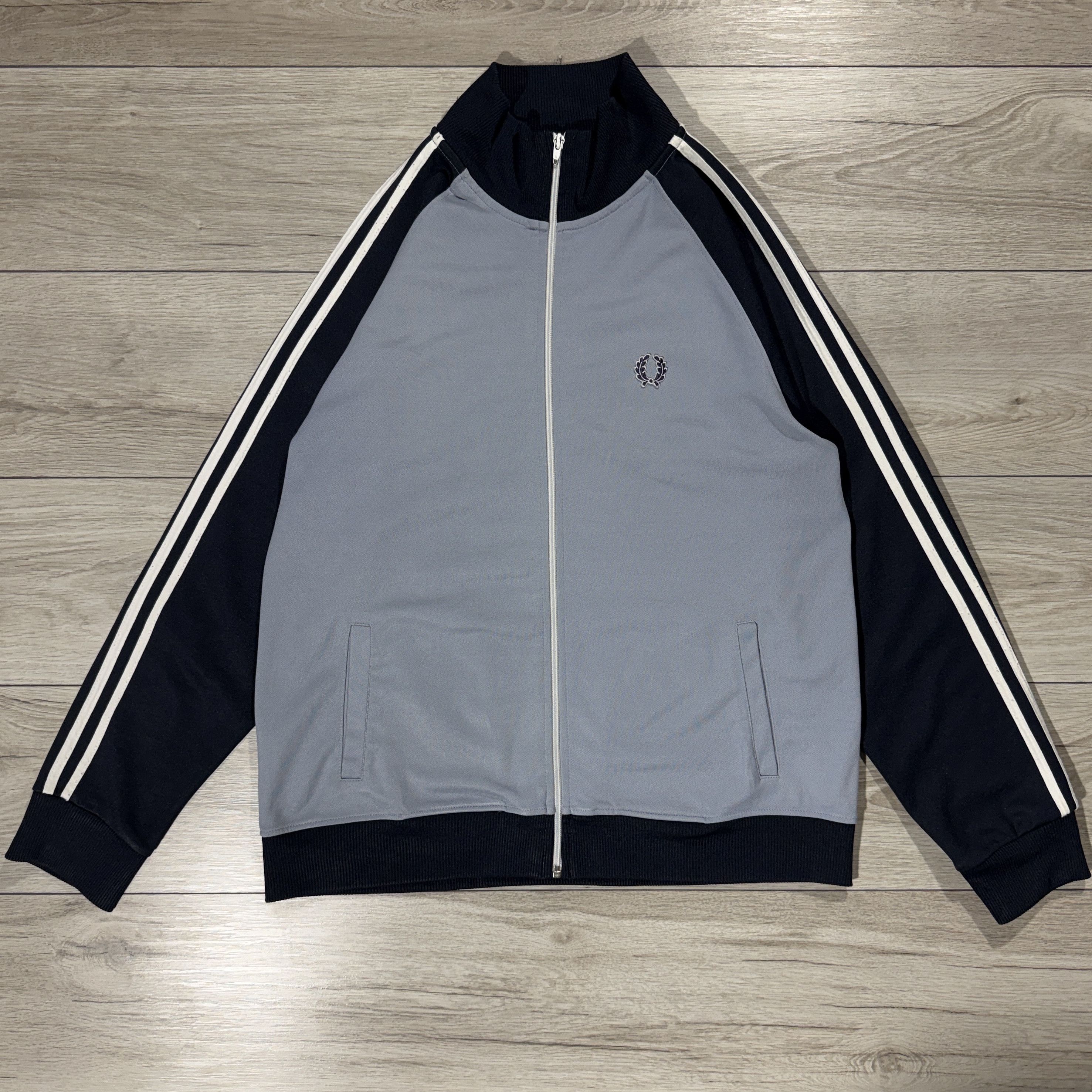 Fred Perry Vintage Fred Perry Track Jacket 90's Y2K Size XL Size US XL / EU 56 / 4 - 1 Thumbnail