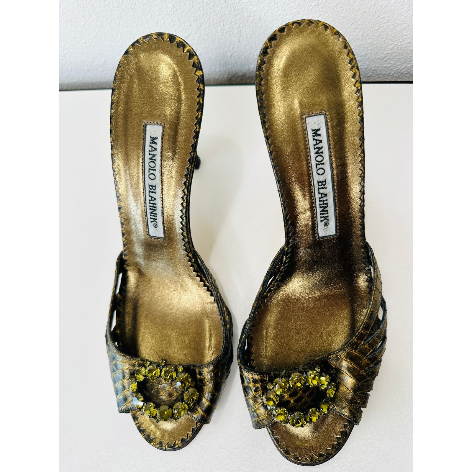 Manolo Blahnik Manolo Blahnik Green Hue Snake Jewel Sandal Heel 37.5 / 7.5 Size US 7.5 / IT 37.5 - 4 Thumbnail
