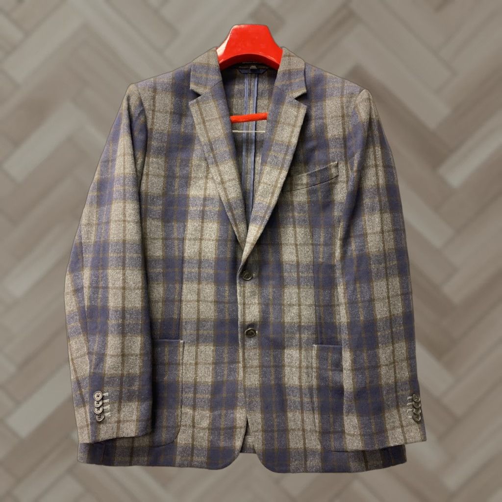 Banana Republic Banana Republic Men’s Blazer Jacket 46R Plaid Notch Lapel Regular Single-Breasted 2-Button Front Inner Pockets Wool Polyester Blend Multicolor Men’s Size 46R - 1 Thumbnail