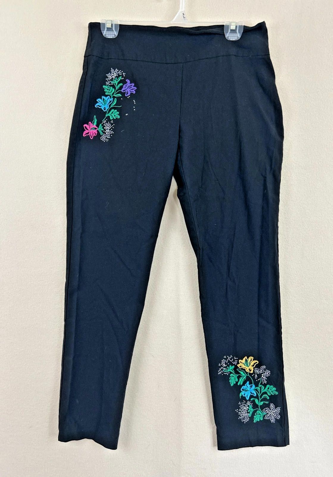 Designer Attyre Black Floral Embroidered Audrey Slim Ankle Pants Sz 8 Size 30" / US 8 / IT 44 - 1 Thumbnail