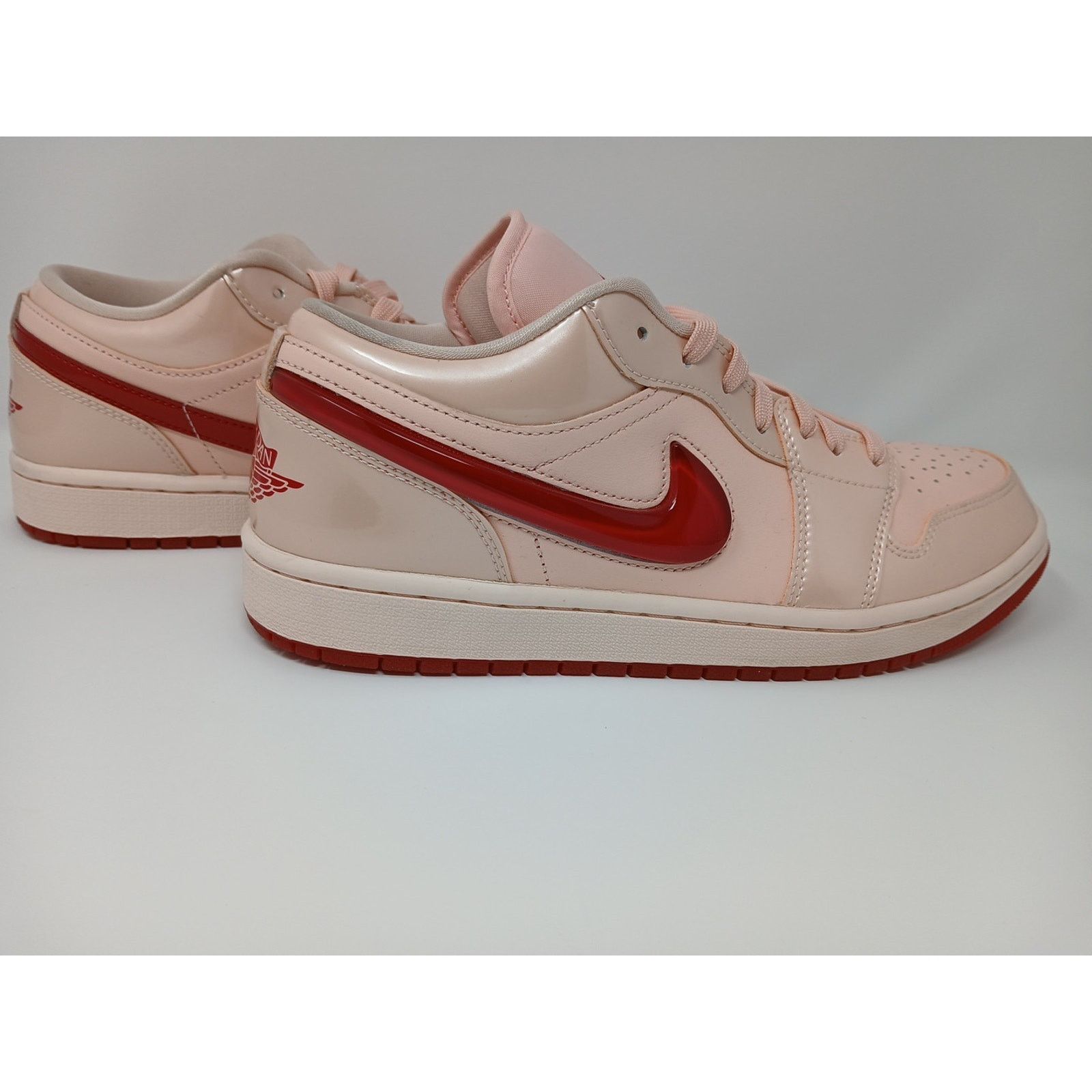 Jordan Brand Nike Air Jordan 1 SE Low Patent Valentine's Day Women Sz11.5 Size US 11.5 / IT 41.5 - 14 Thumbnail