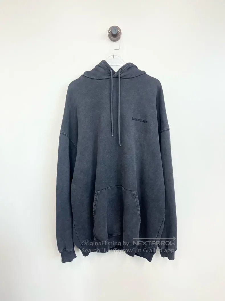 Balenciaga Balenciaga Grey Washed Aged Embroidered Logo Hoodie Size US M / EU 48-50 / 2 - 1 Thumbnail