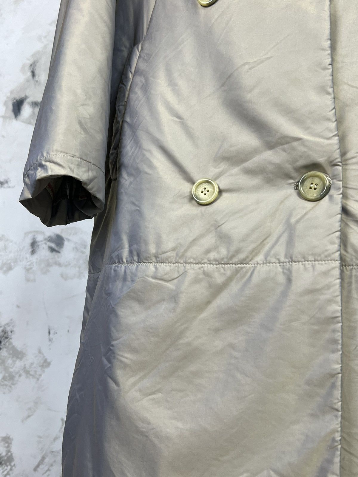 Burberry Vintage Burberry Trench Coat Jacket Size 31 1/2 M -L Size L / US 10 / IT 46 - 4 Thumbnail