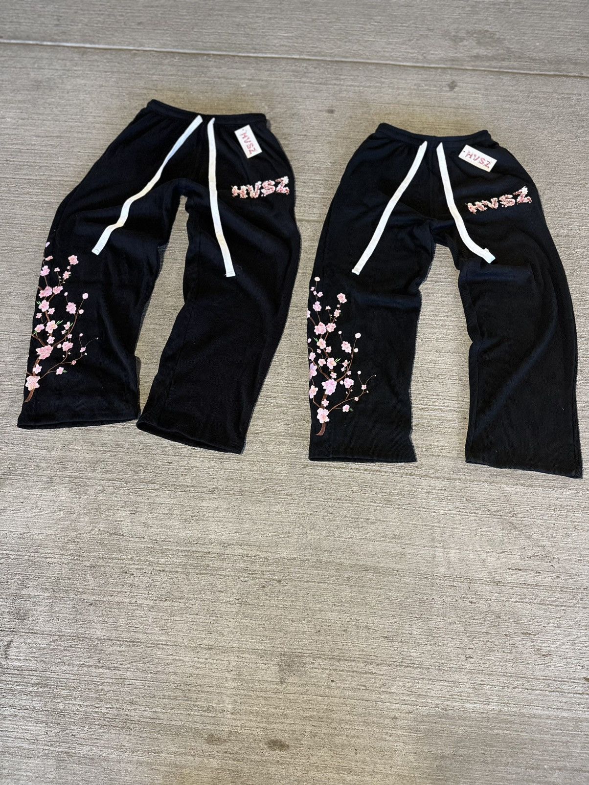 Other Cherry blossom thermal Size US 34 / EU 50 - 1 Thumbnail