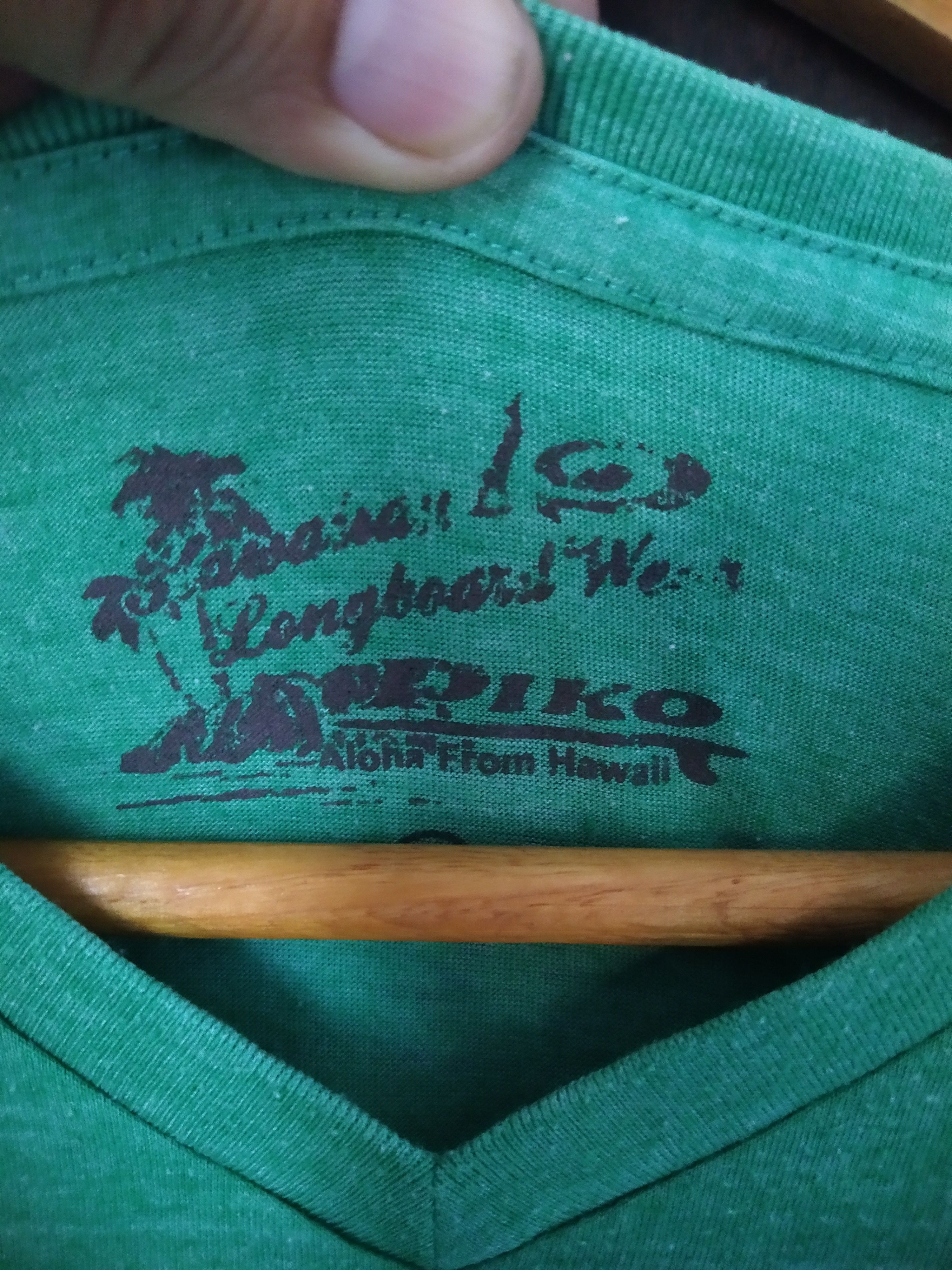 Vintage Piko Green V-Neck Palm Tree Graphic Tee Size US M / EU 48-50 / 2 - 6 Thumbnail