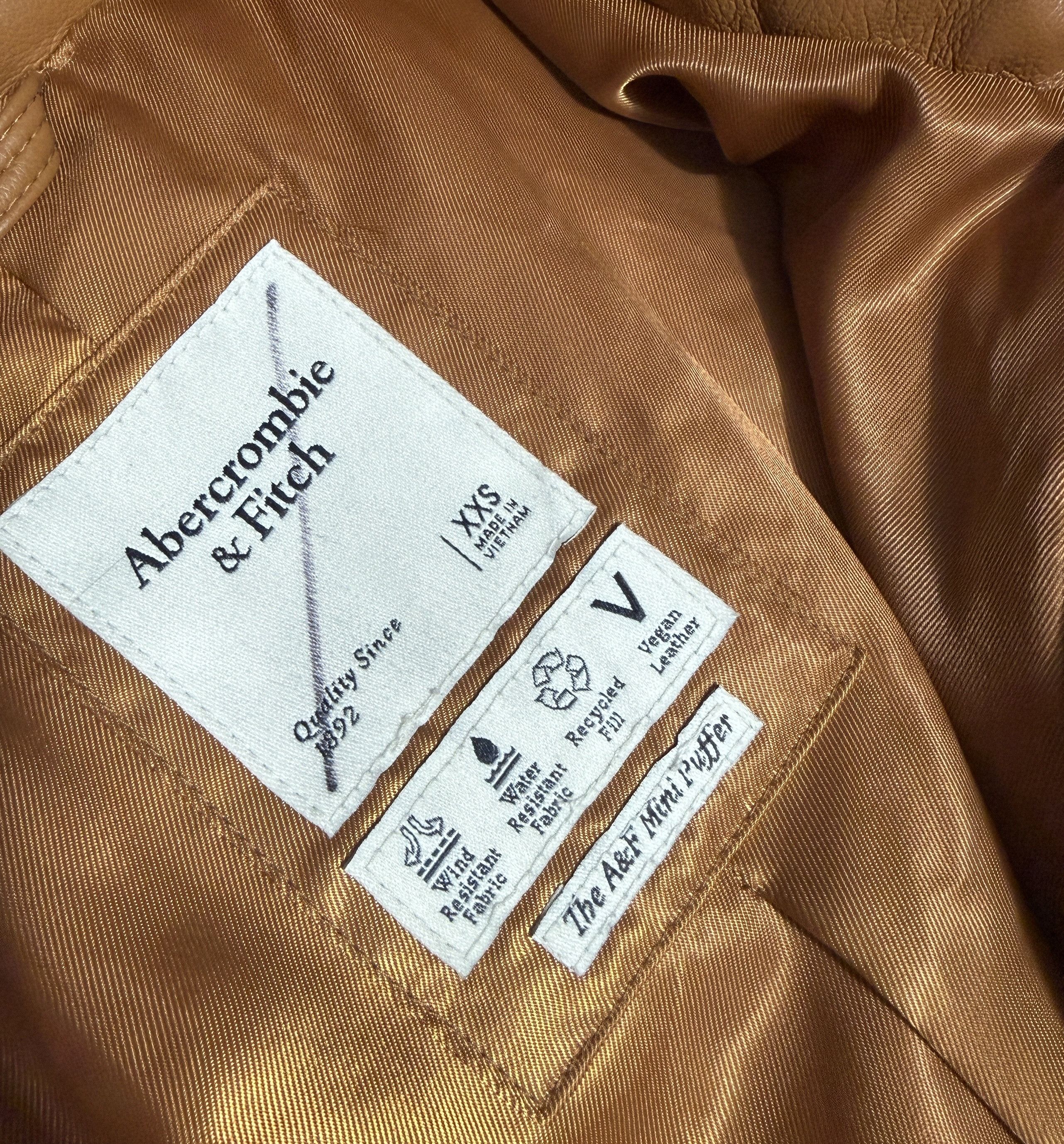 Abercrombie & Fitch Abercrombie & Fitch Puffer Jacket Women's Vegan Leather 2XS Size XXS / US 00 / IT 34 - 3 Thumbnail