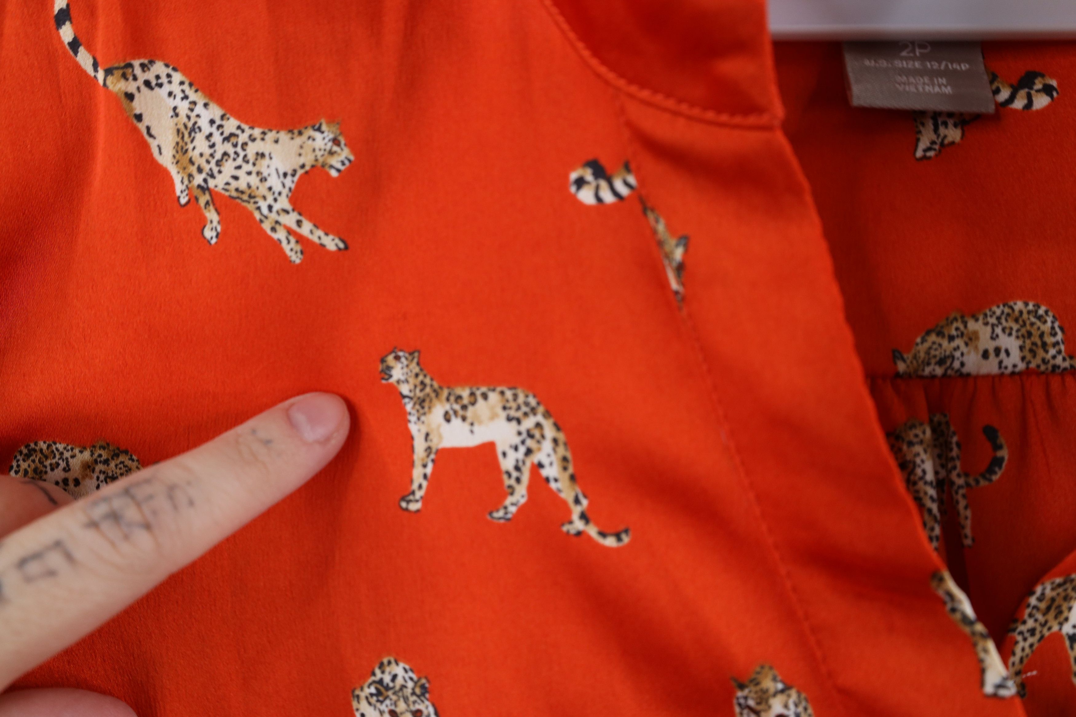 Chicos × Vintage Chicos P Cheetah All Over Print Frilly Collar Blouse Shirt Size XL / US 12-14 / IT 48-50 - 7 Thumbnail