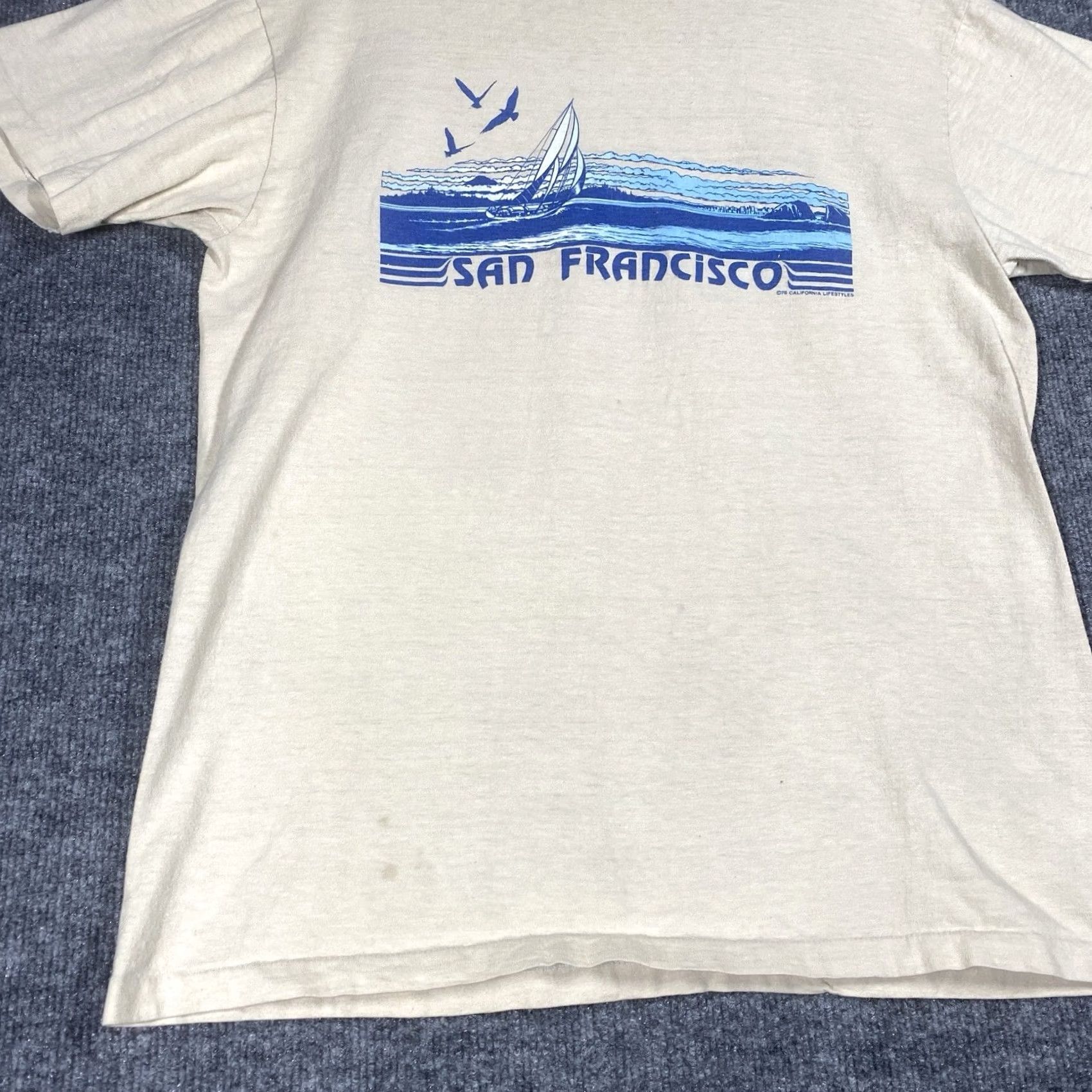 Hanes VINTAGE 70s San Francisco California T Shirt Size L Beige Travel Souvenir Sailboat Graphic Tee Cotton Men Size US L / EU 52-54 / 3 - 5 Thumbnail