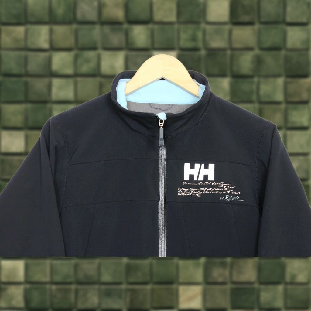 Helly Hansen VINTAGE HELLY HANSEN Navy Blue Soft Shell Jacket Women M MJ1428 Size M / US 6-8 / IT 42-44 - 1 Thumbnail