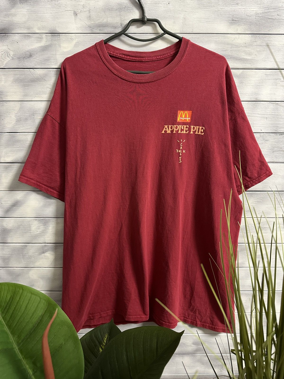 Travis Scott × McDonald's アップルパイ 日本未入荷 激レア Streetwear × Travis Scott Cactus Jack x McDonald's Apple Pie