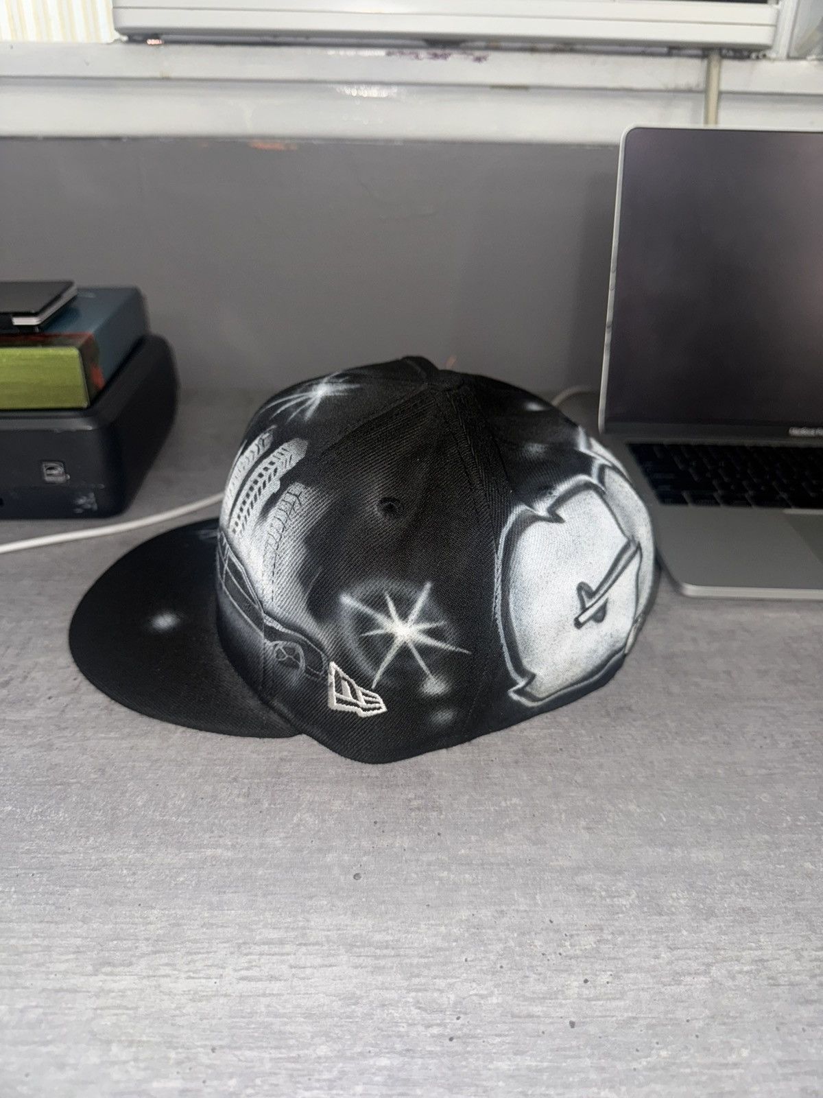 New Era CUSTOM GNX KENDRICK FITTED 7 1/8 Size ONE SIZE - 2 Thumbnail