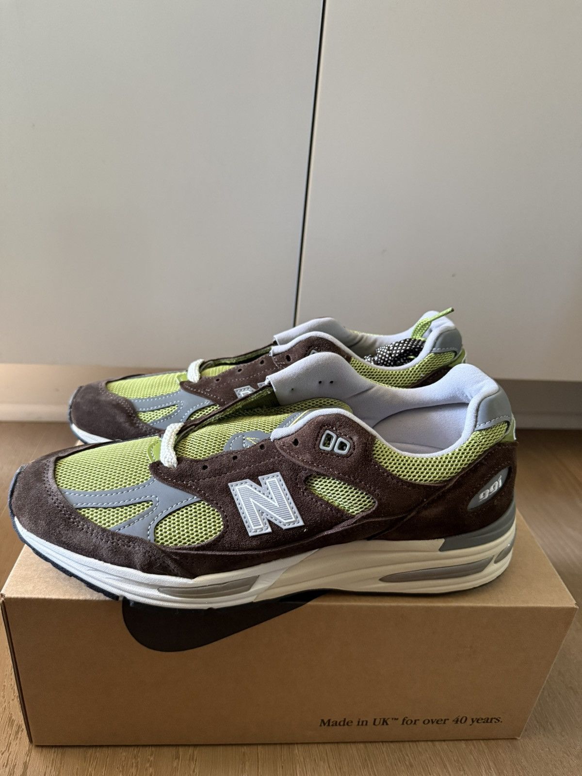 Kith × New Balance Cathari Kith New Balance 991v2 MiUK Reverse Matcha Size 8.5 Size US 8.5 / EU 41-42 - 3 Thumbnail