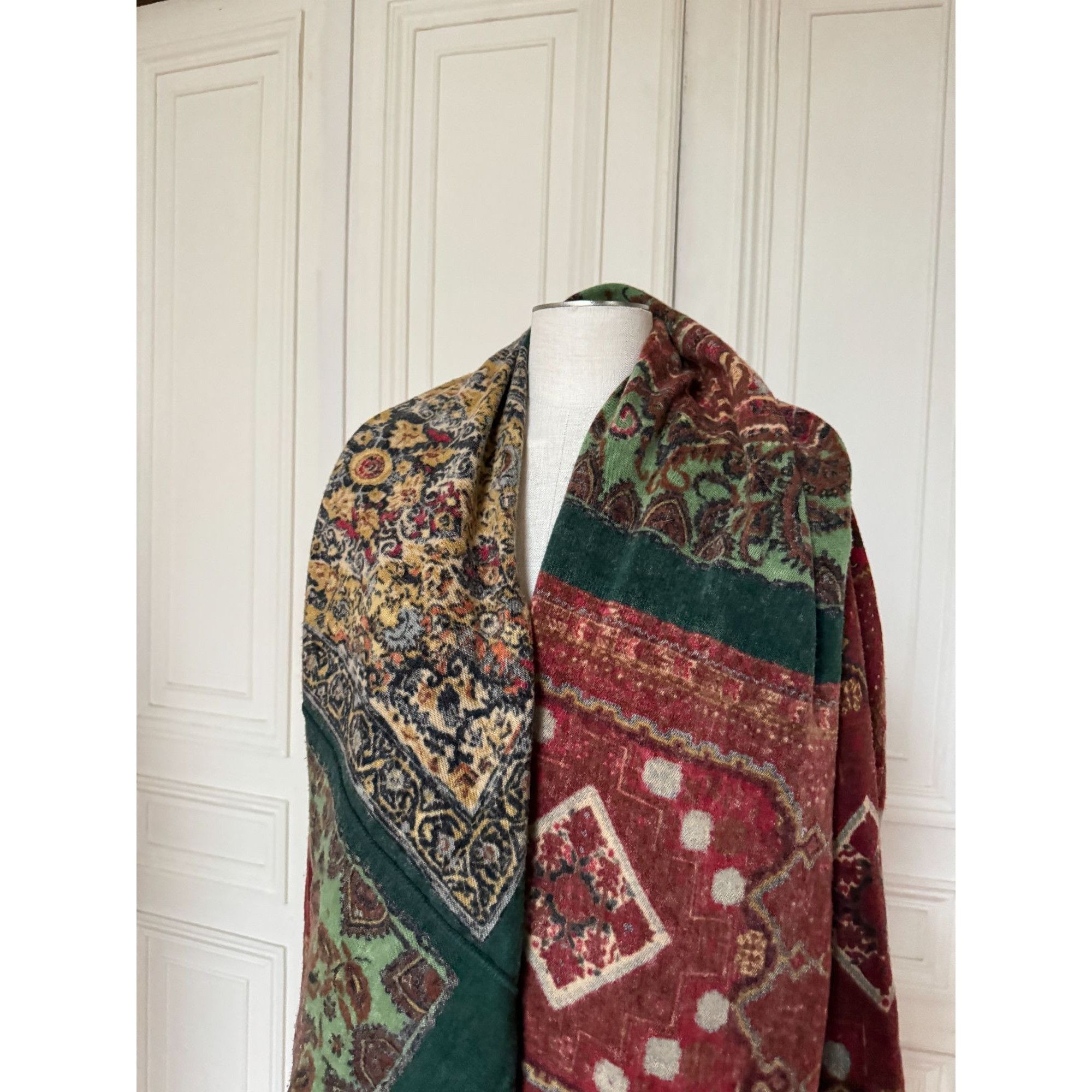 Jean Paul Gaultier 1990s Paisley Patchwork Wool Cardigan Size M / US 6-8 / IT 42-44 - 2 Thumbnail