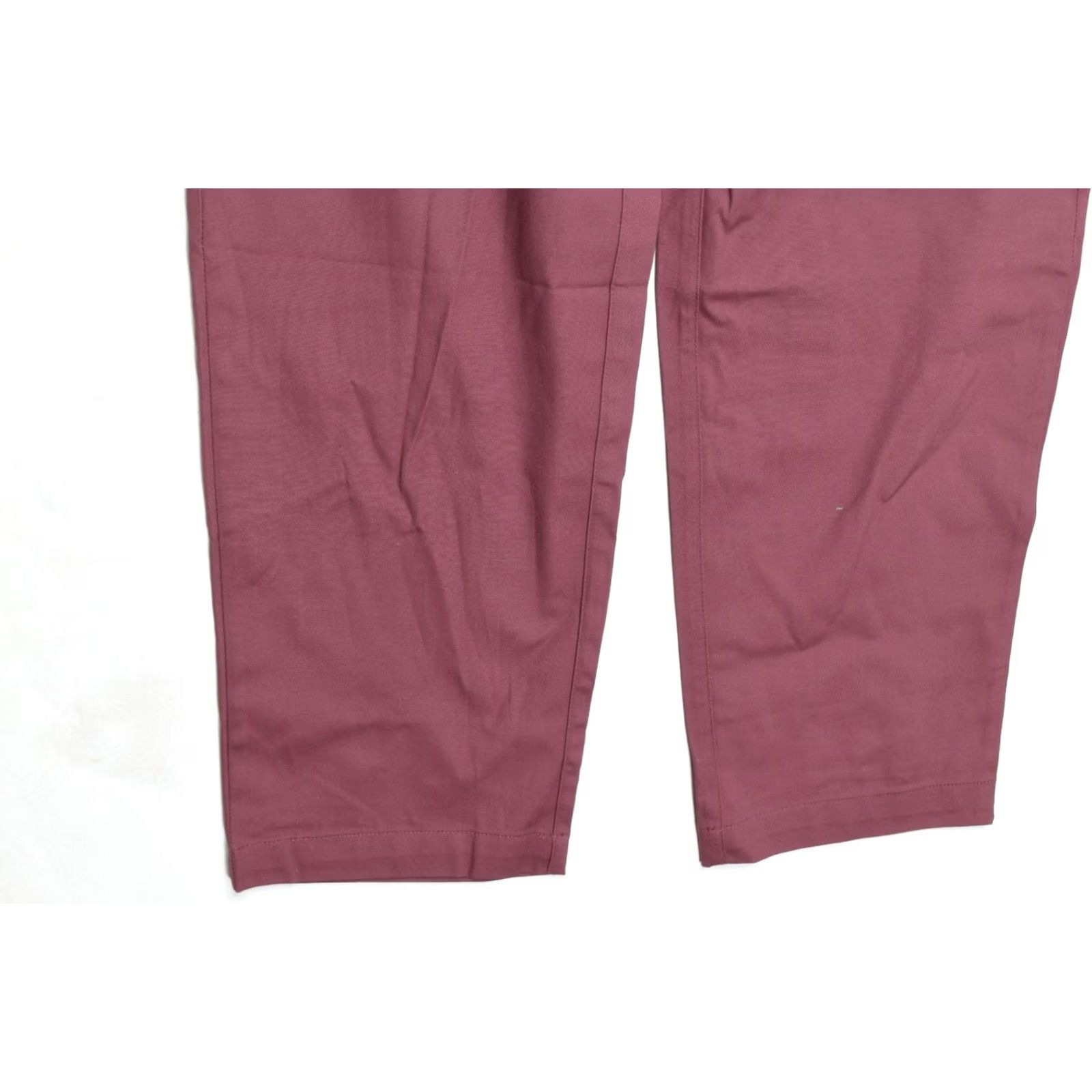 Fabletics Fabletics The High Side Chino Pants Mens 34x32 Maroon Modern Classic Fit Men's Chino Pants AS-QUICKLY Size US 34 / EU 50 - 4 Thumbnail