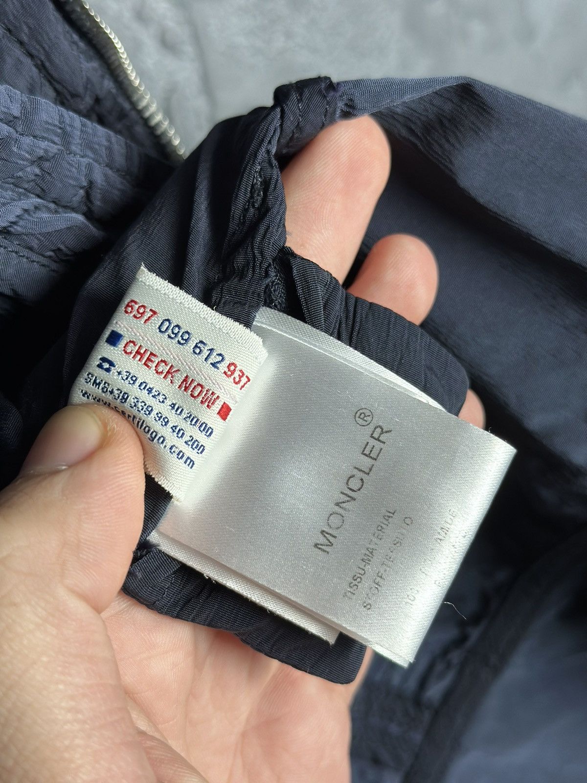Moncler MONCLER Shimmer Lightweight Jacket Windbreaker Giubbotto Size M / US 6-8 / IT 42-44 - 18 Thumbnail