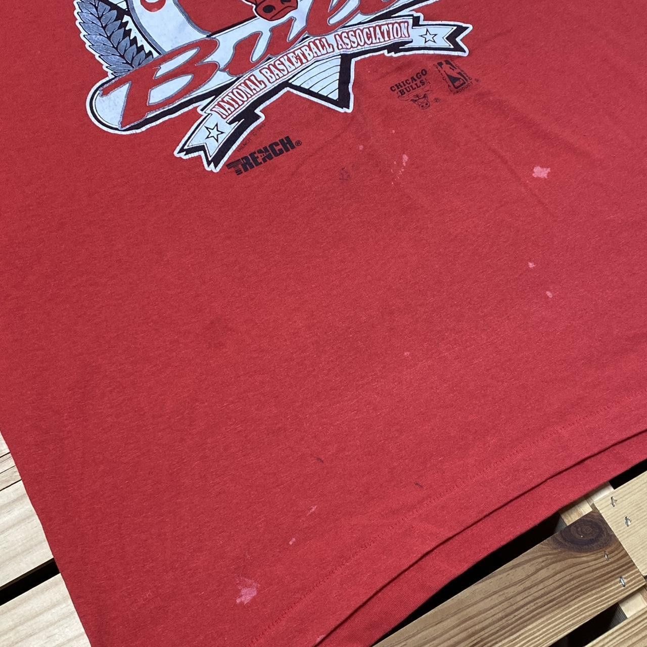 Other Vintage NBA Chicago Bulls 1992 Red Basketball Tee Size XL Size US XL / EU 56 / 4 - 4 Thumbnail