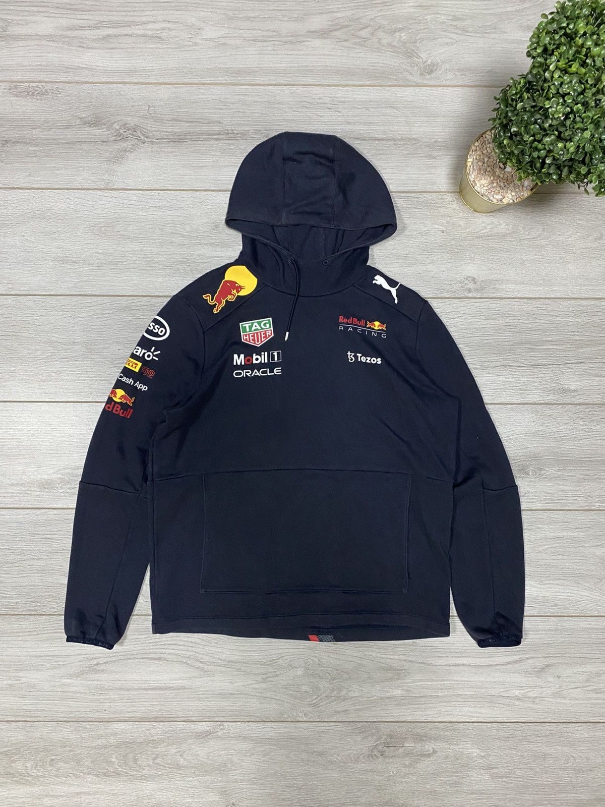 Puma Puma Red Bull vintage big logo zip hoodie Size US L / EU 52-54 / 3 - 2 Thumbnail