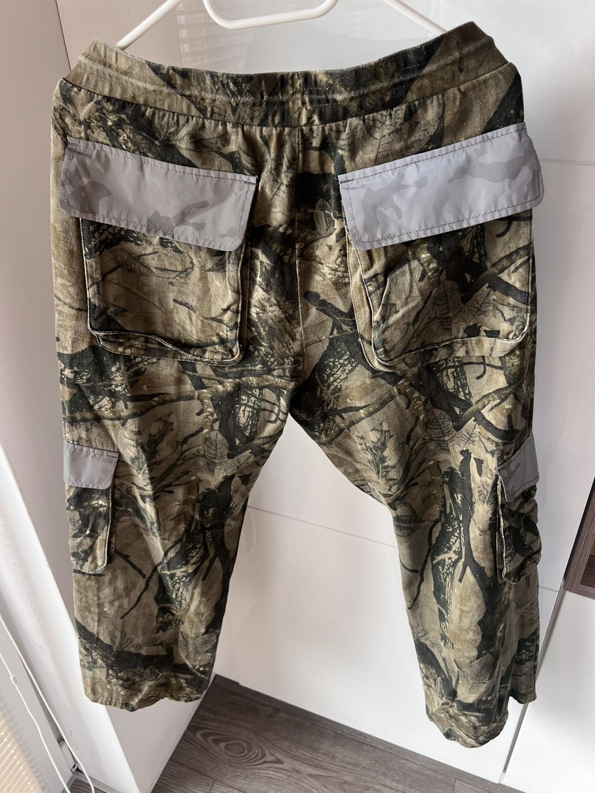 Jaded London Jaded London Reflective Patch Pocket Y2k Sequin Camo Pants Size US 34 / EU 50 - 6 Thumbnail
