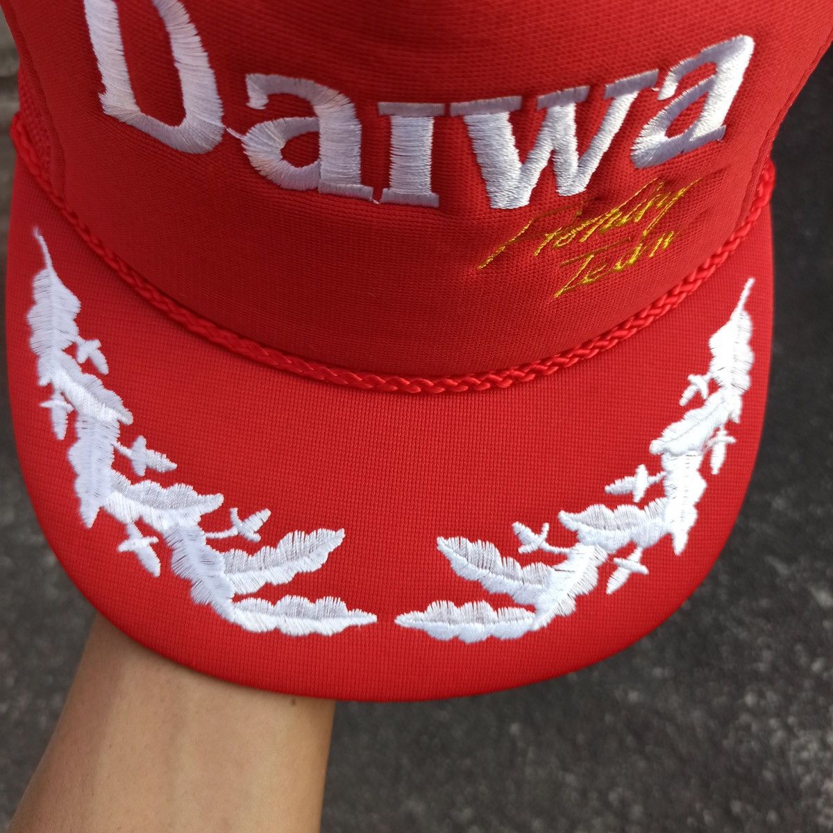 Vintage VINTAGE DAIWA FISHING TEAM TRUCKER HAT. Size ONE SIZE - 10 Thumbnail