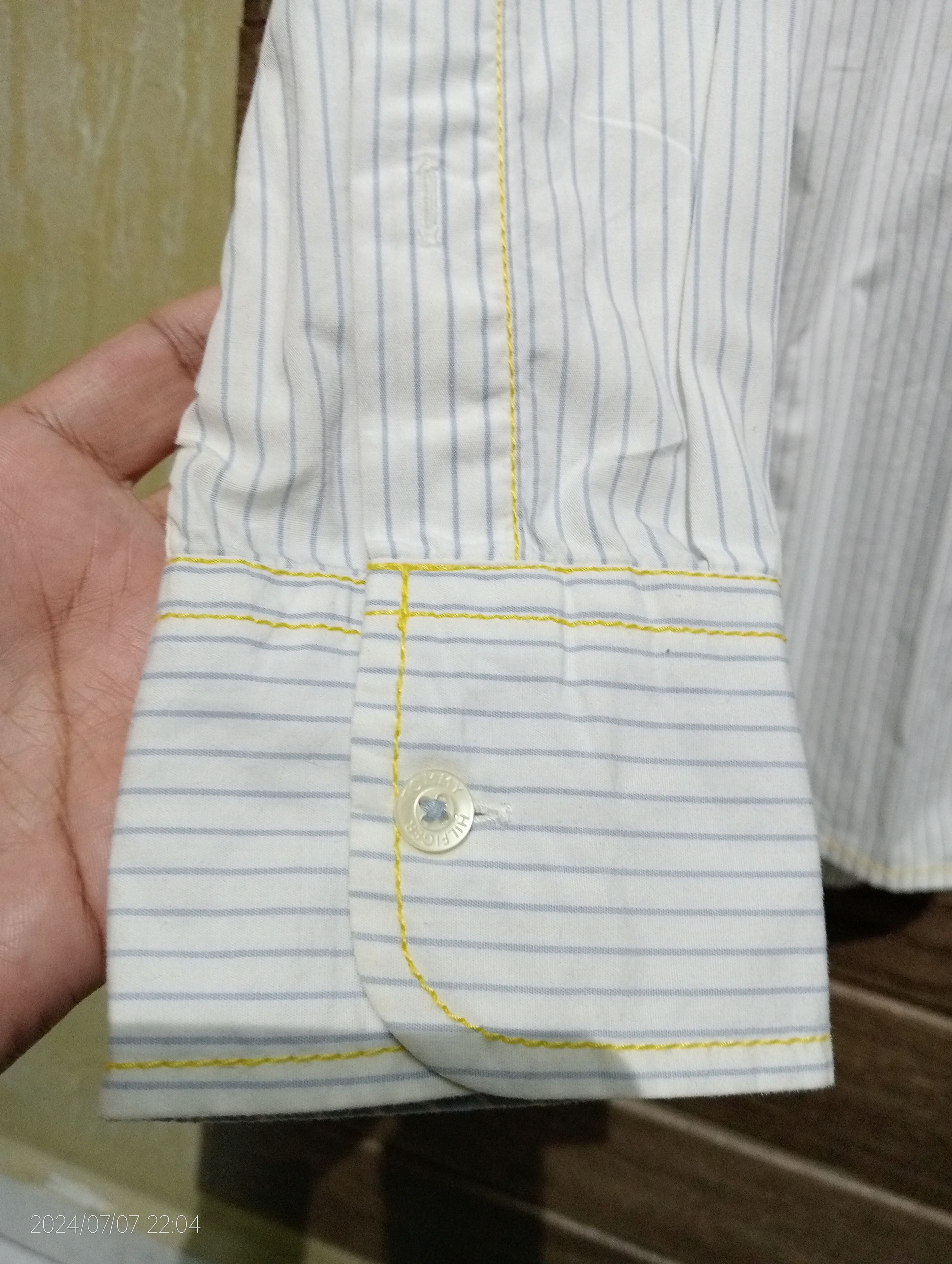Tommy Hilfiger Tommy Hilfiger Long Sleeve Shirt Button Down Size US M / EU 48-50 / 2 - 8 Thumbnail