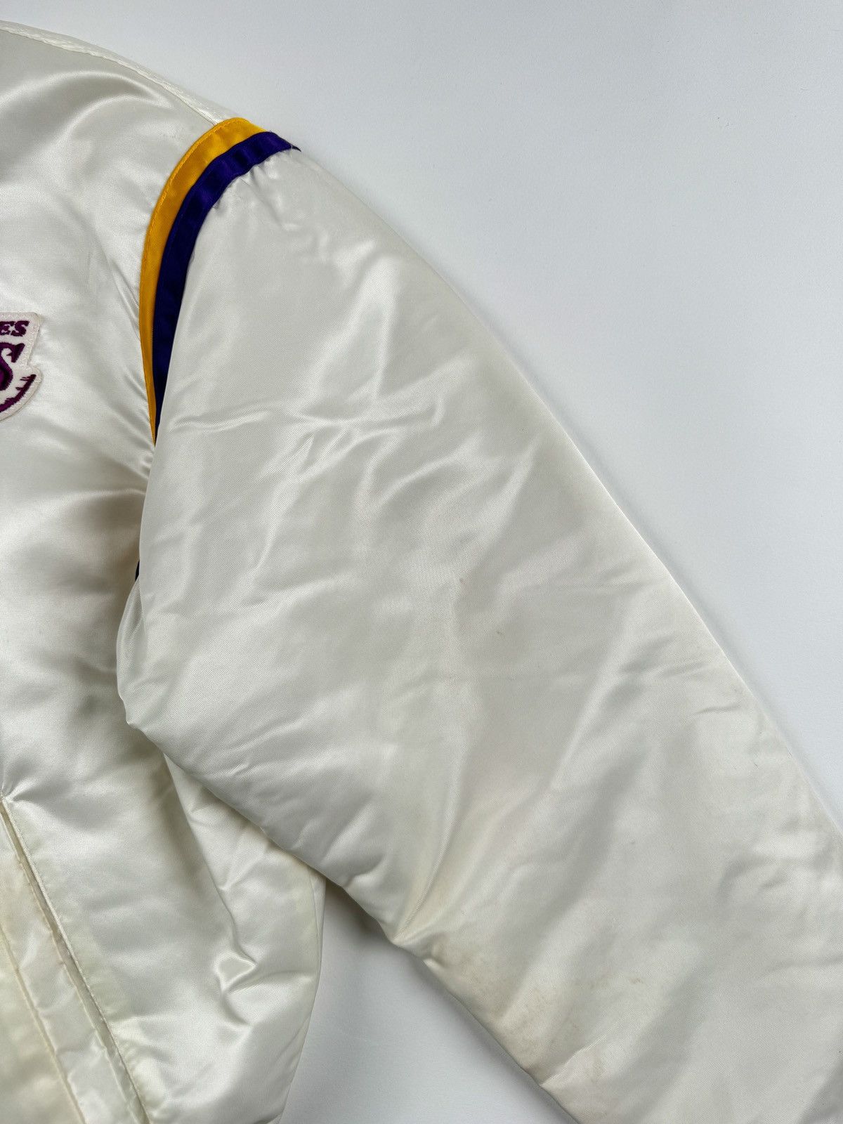 NBA × Starter × Vintage Vintage Starter L.A. Lakers Satin Jacket Size US XL / EU 56 / 4 - 6 Thumbnail