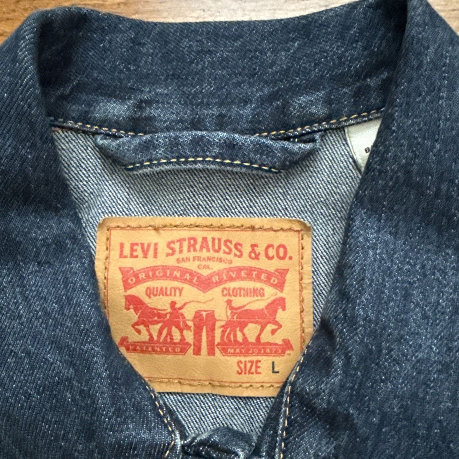Levi's Custom Levi’s Denim Trucker Jacket With Patches Size L C5 Size US L / EU 52-54 / 3 - 4 Thumbnail