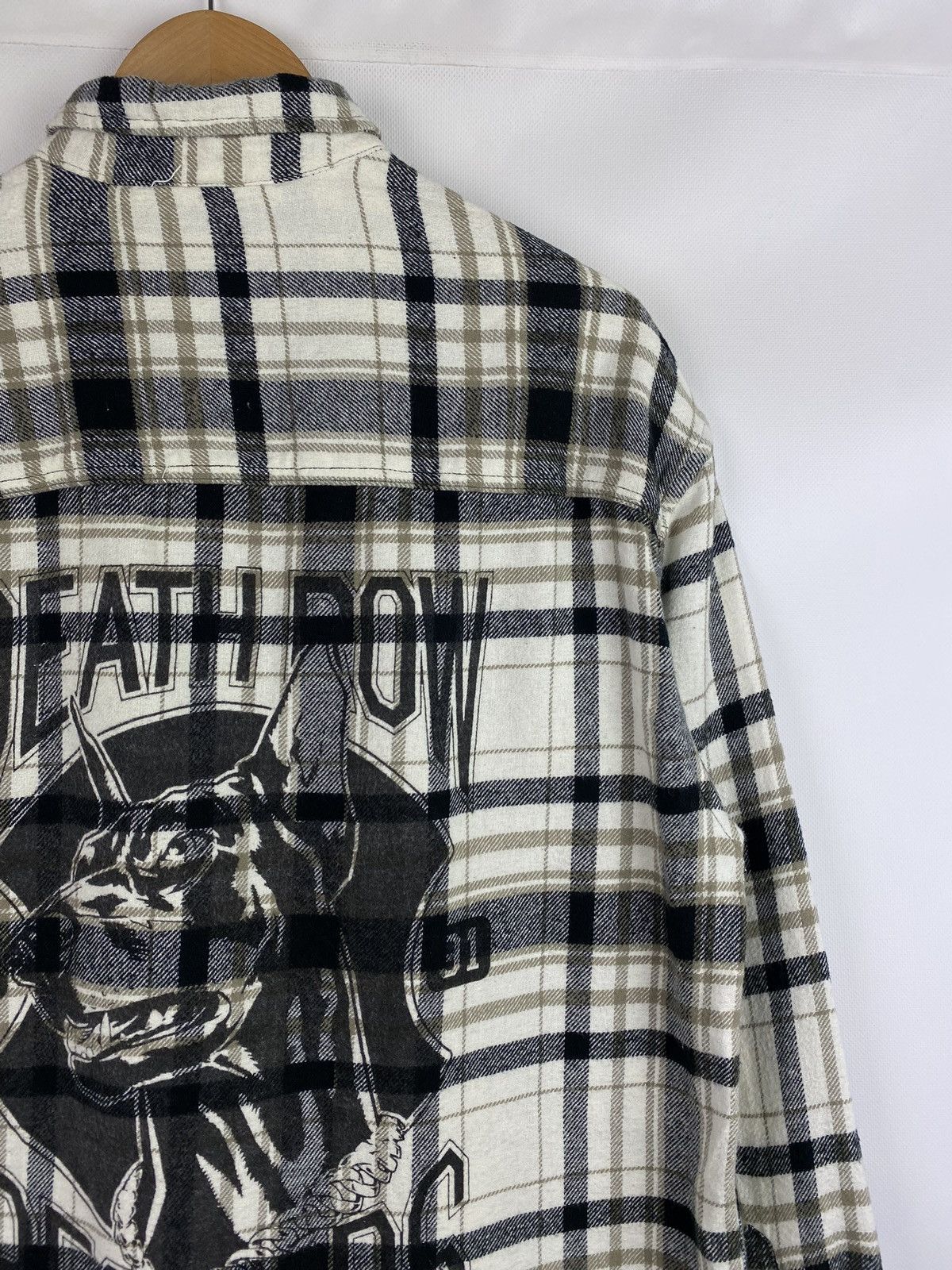 Death Row Records Death Row Records men’s flannel long sleeve shirt size M Size US M / EU 48-50 / 2 - 18 Thumbnail