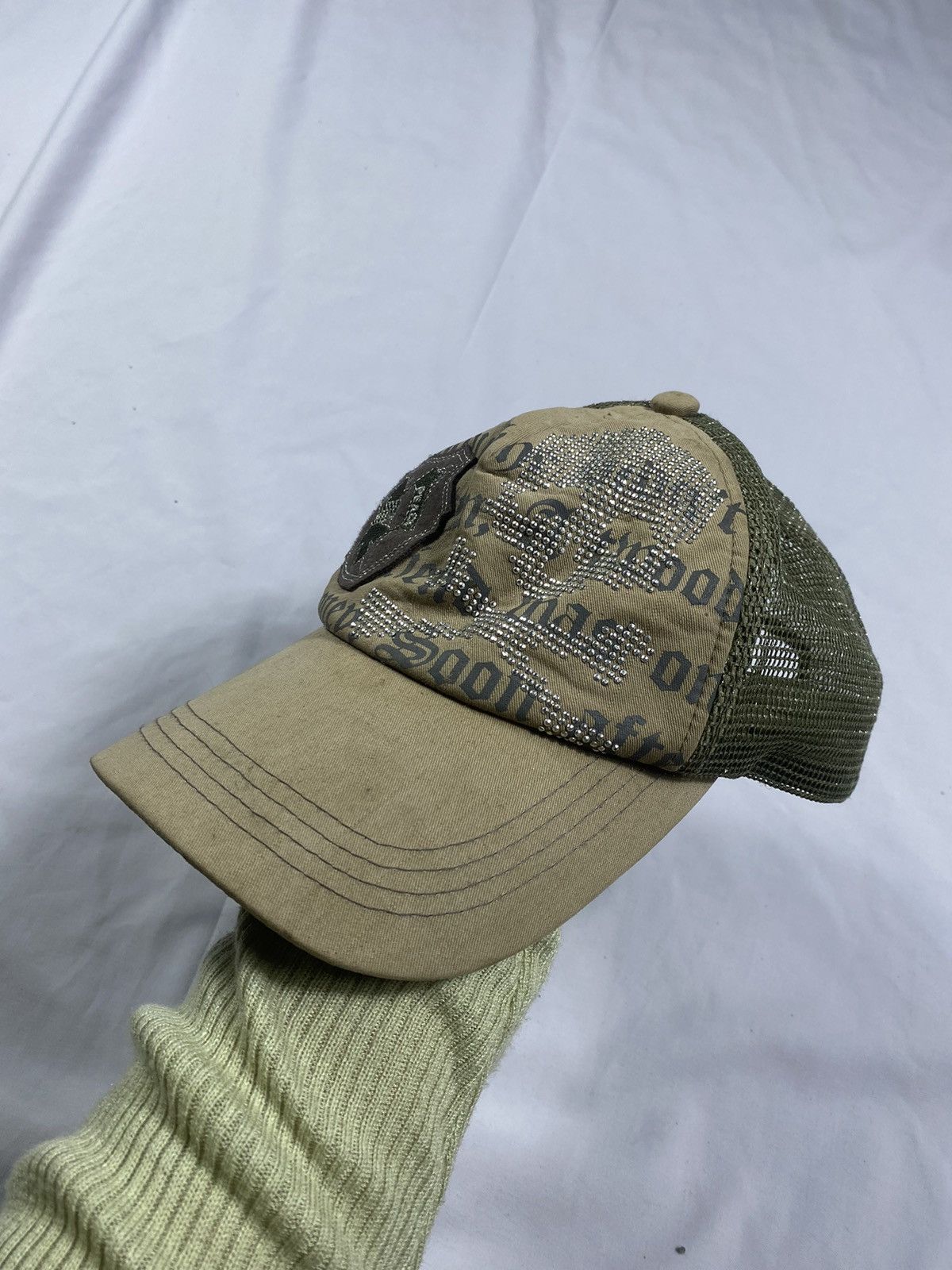 20471120 Ghotic Skull Studded Hat Distressed Size ONE SIZE - 2 Thumbnail