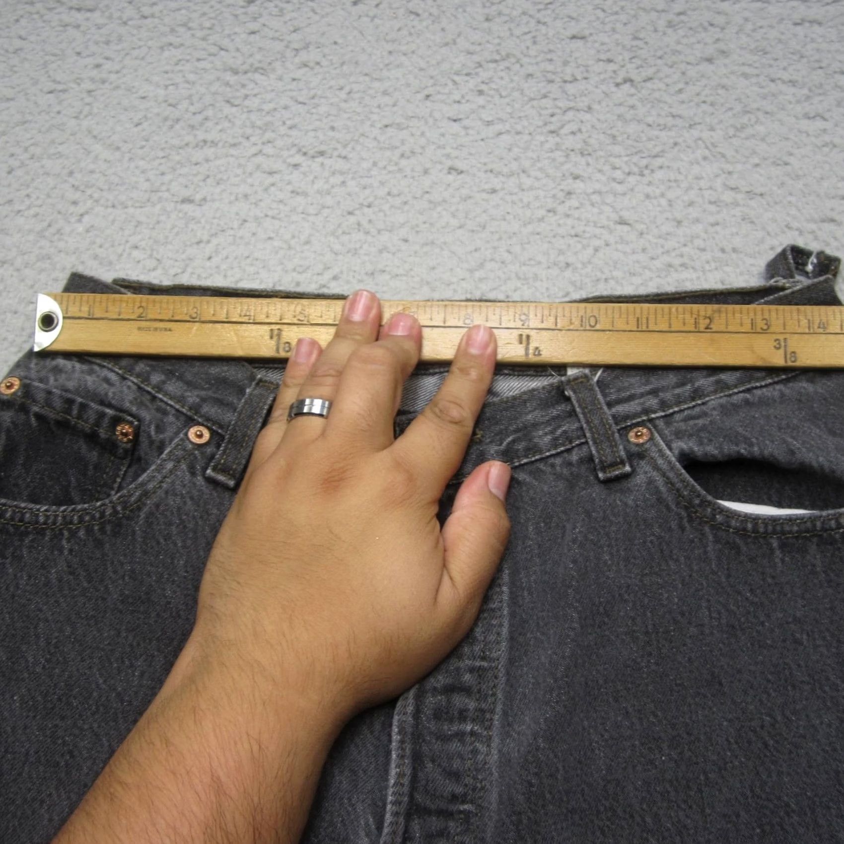Levi's VINTAGE Levis 501 Jeans Womens 13 Black High Rise Button Fly USA 90s Size 34" / US 12 / IT 48 - 3 Thumbnail