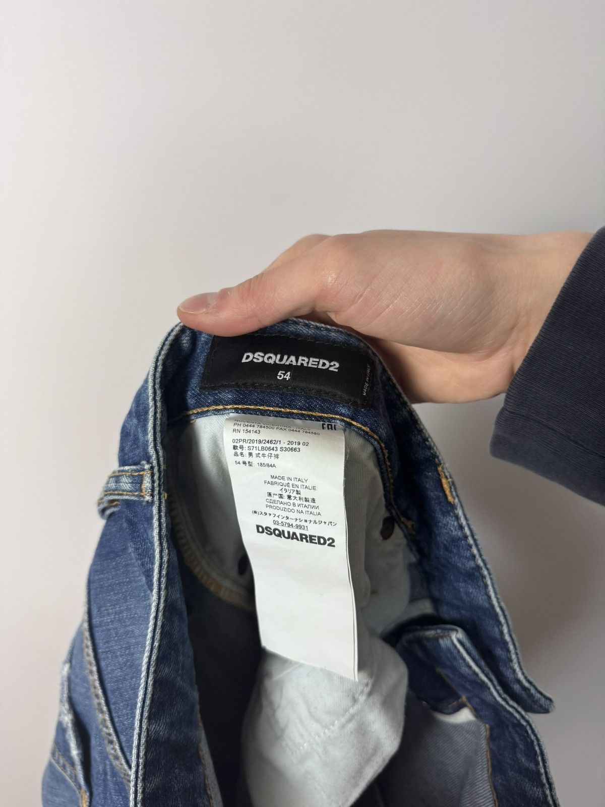 Dsquared2 00s Dsquared2 Faded Distressed Denim Jeans Size US 31 - 13 Thumbnail