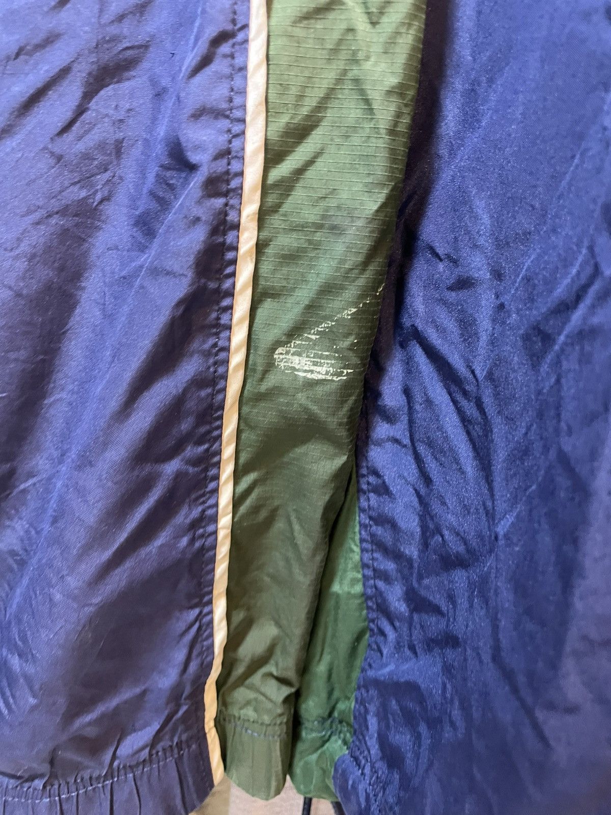 Nike Vintage Nike Windbreaker Jacket Size US M / EU 48-50 / 2 - 14 Thumbnail