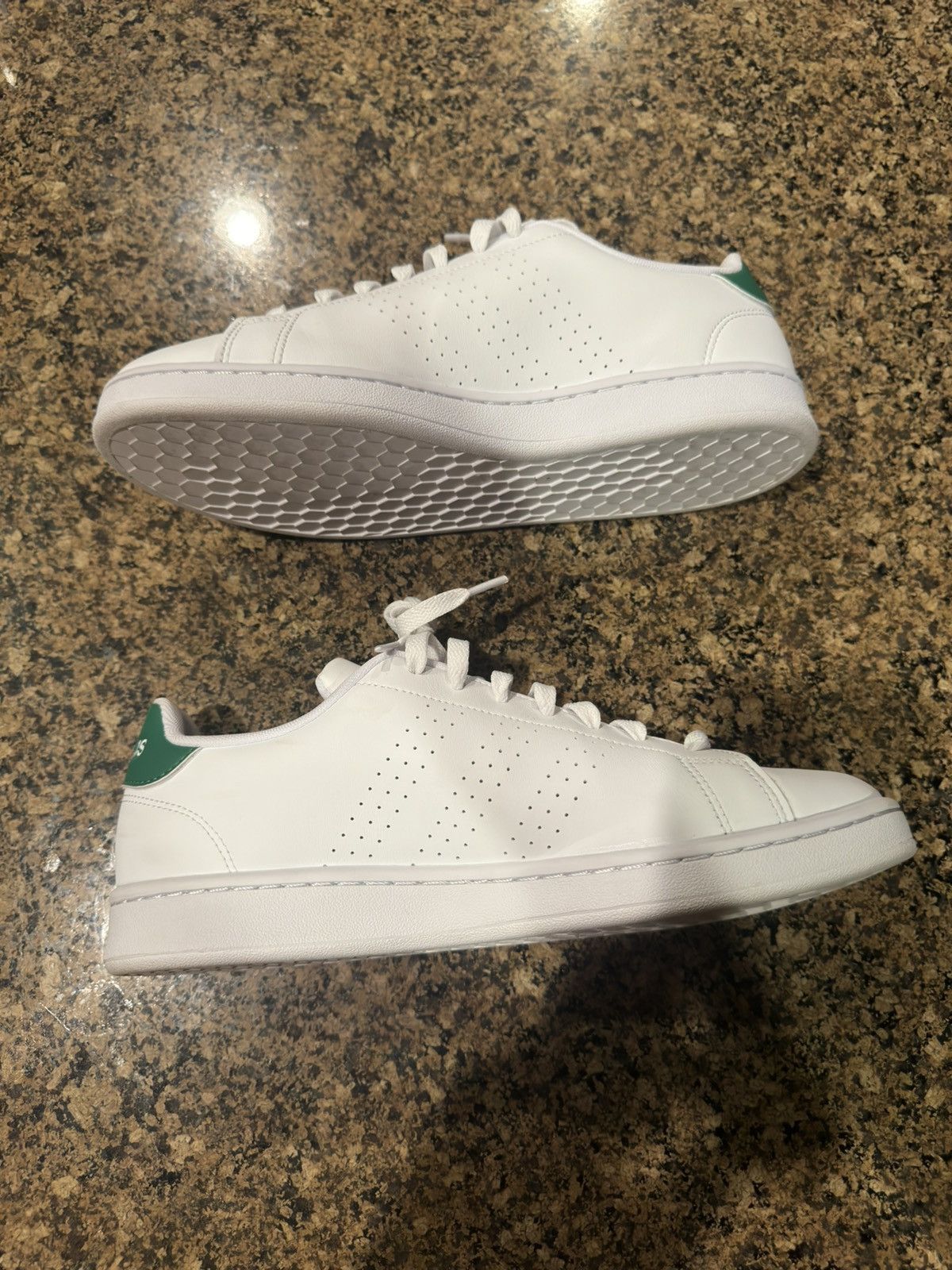 Adidas Unworn White Adidas Advantage Stan Smith Size US 9.5 / EU 42-43 - 2 Thumbnail