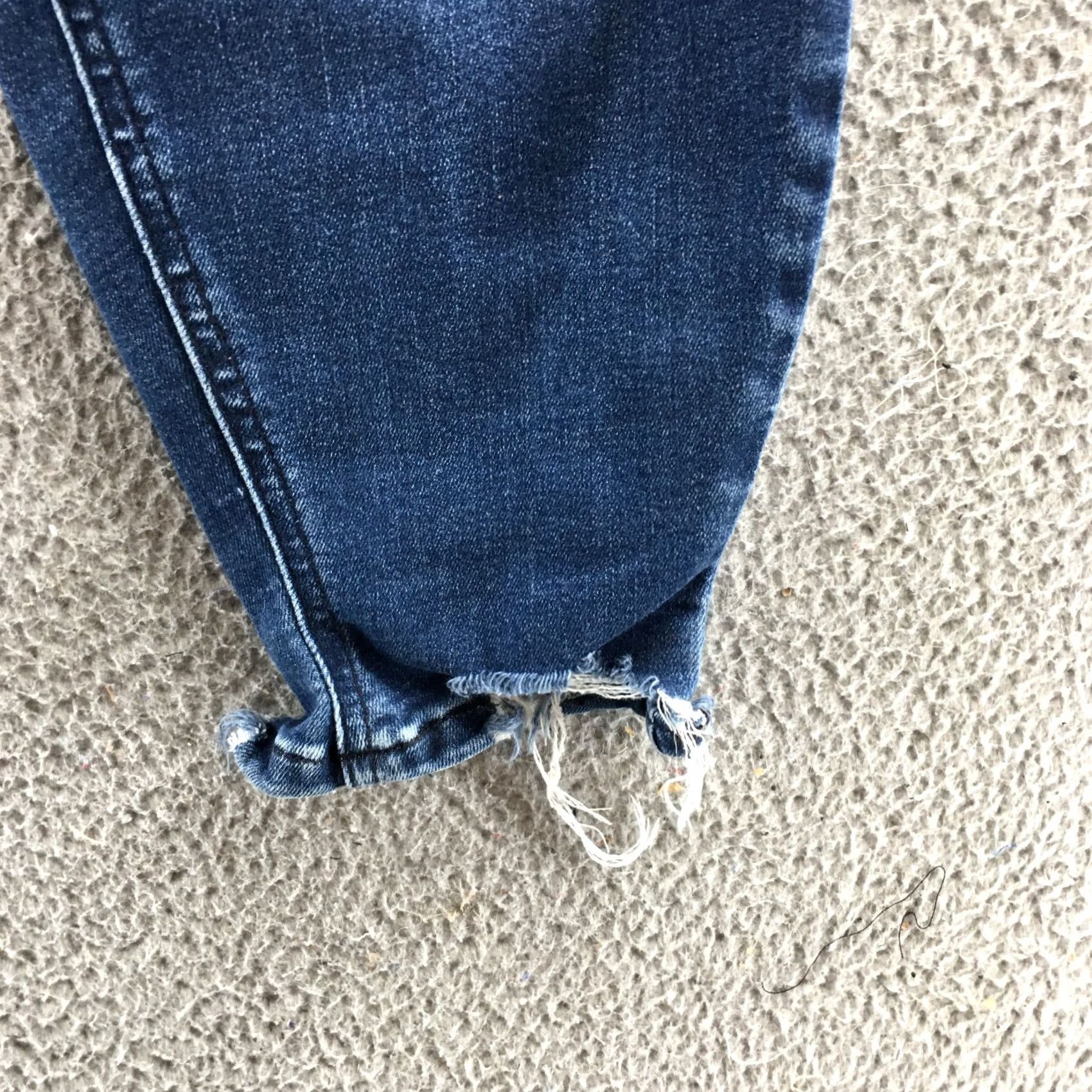 Vintage M Jeans by Maurices Cropped Jeans Womens 2XL Blue Denim Zip Slim Regular Modern Classic Size 40" / US 18 - 5 Thumbnail