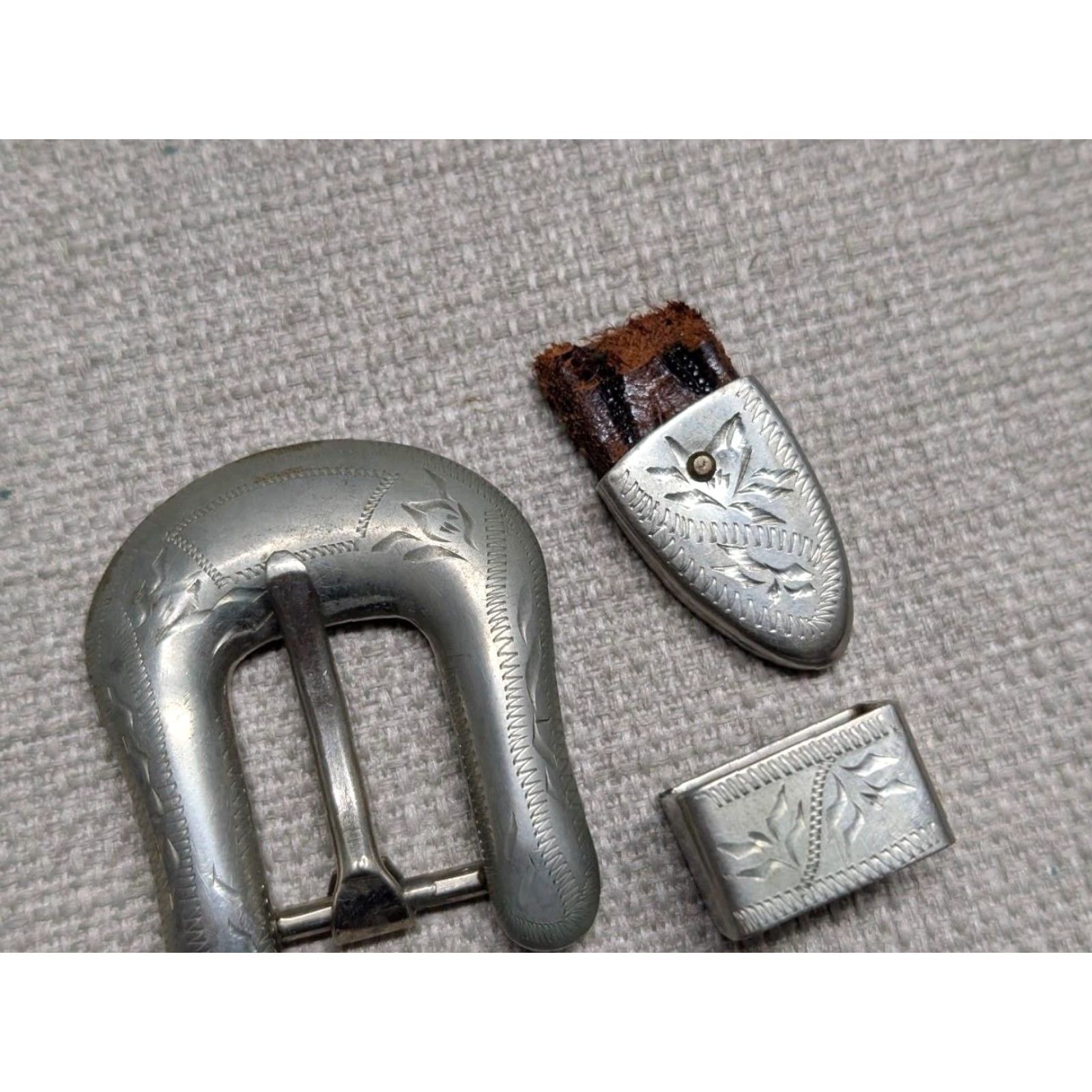 Vintage VINTAGE Ricardo belt buckle set Western Cowboy belt buckle Men Nickel Silver 3PC nickel silver Ricardo belt buckle western set for men 5/8" opening Size ONE SIZE - 2 Thumbnail