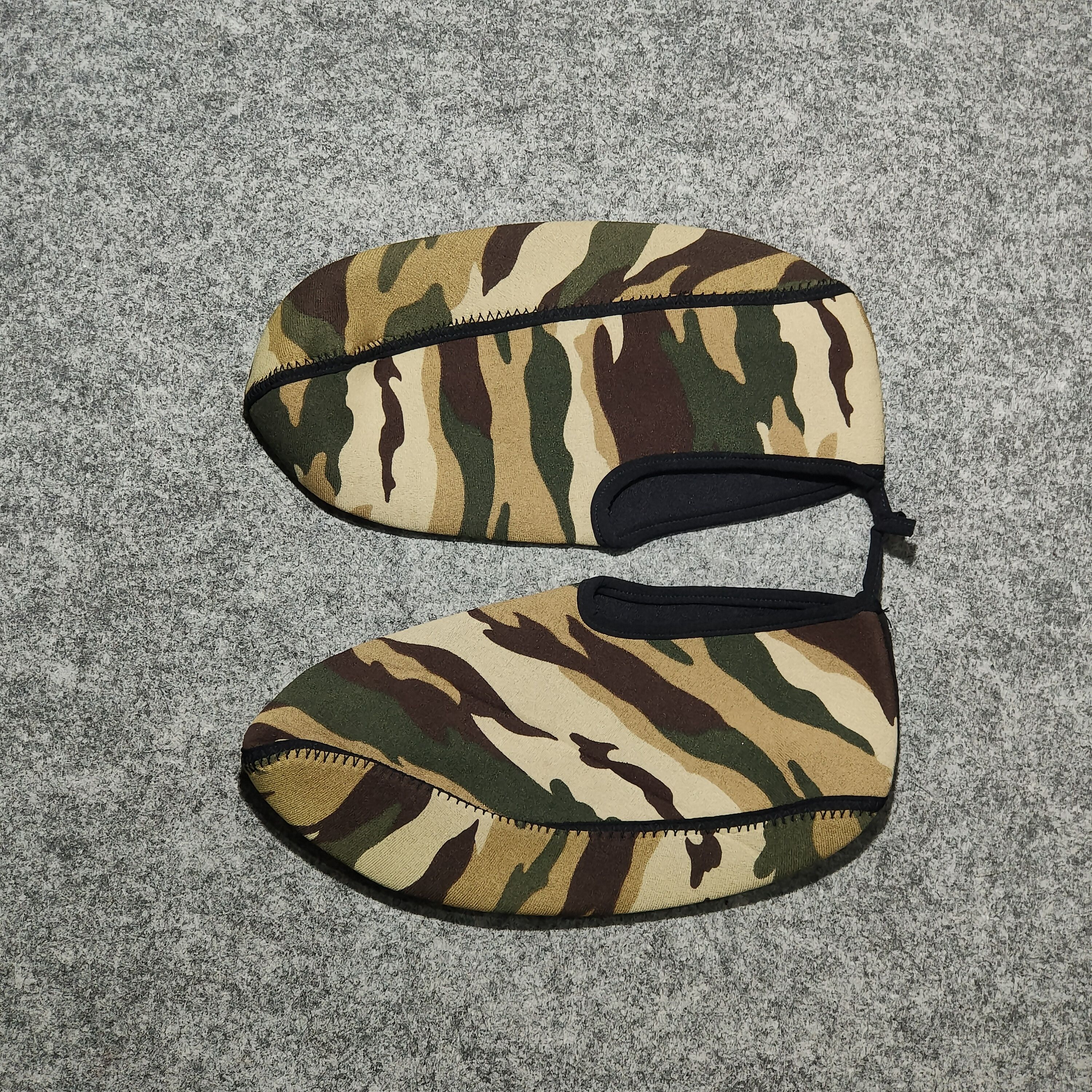 Other 🔥Slippers Size US 7 / EU 40 - 2 Thumbnail