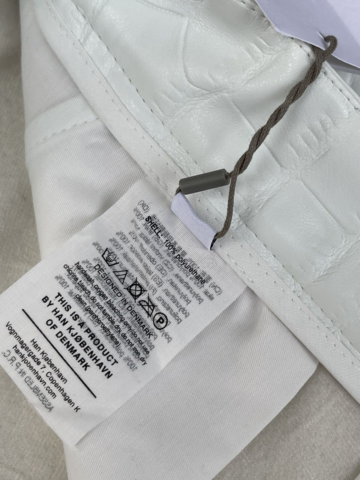Han Kjobenhavn SS21 !DS! Han Kjobenhavn White Croc Suit Wide Leg Shorts Size US 32 / EU 48 - 23 Thumbnail